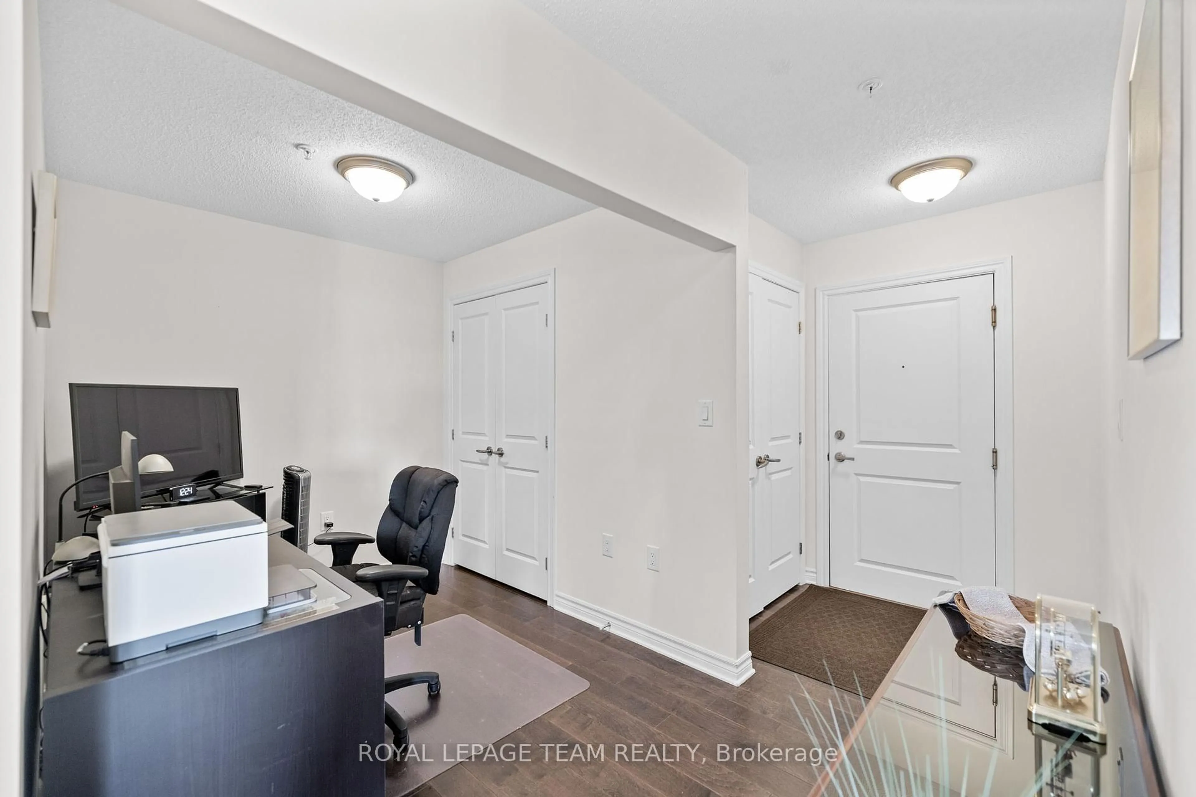 A pic of a room for 141 Potts Private #301, Ottawa Ontario K4A 0X9