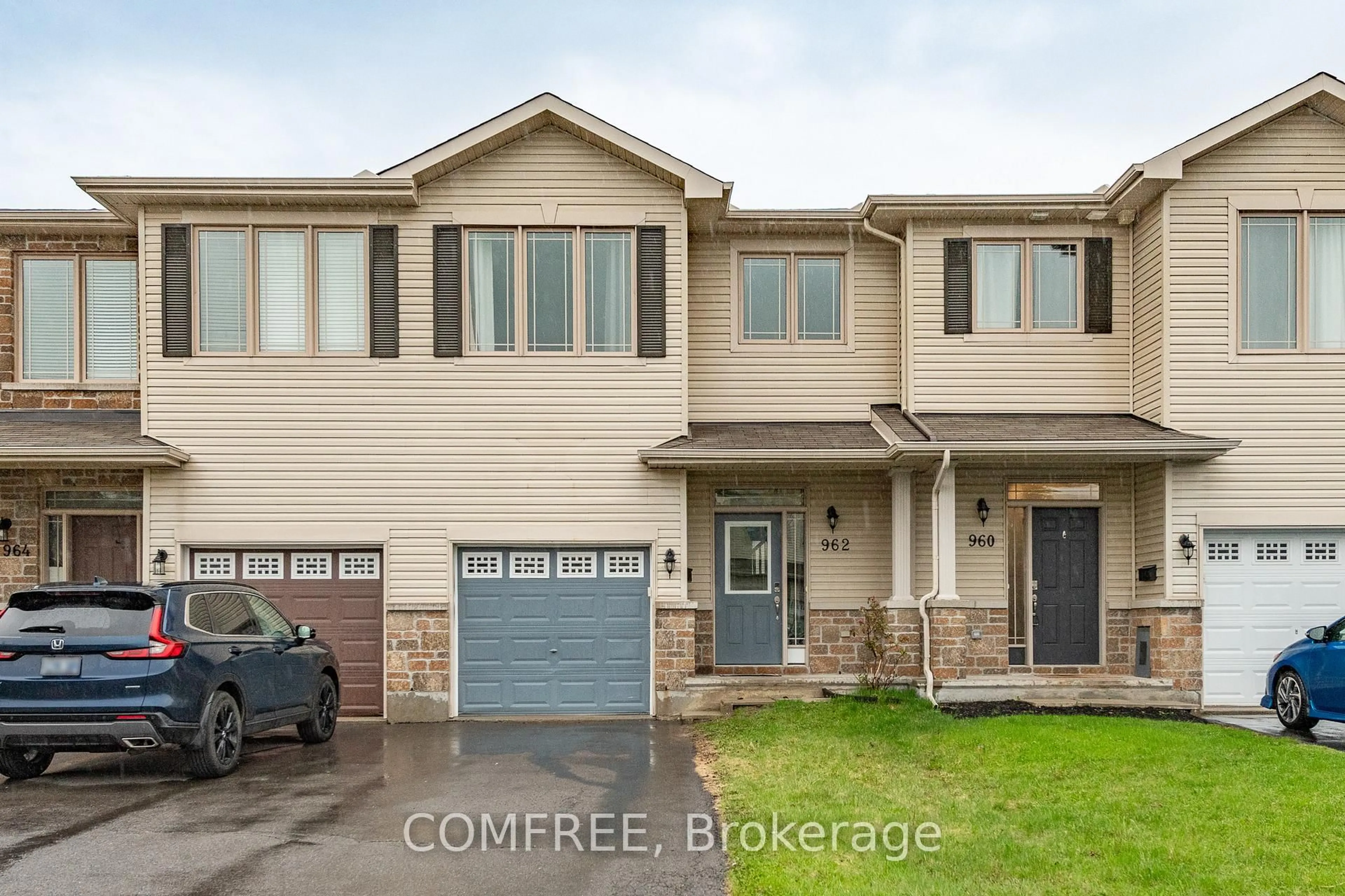 Home with brick exterior material, street for 962 Linaria Walk, Ottawa Ontario K4A 0H9