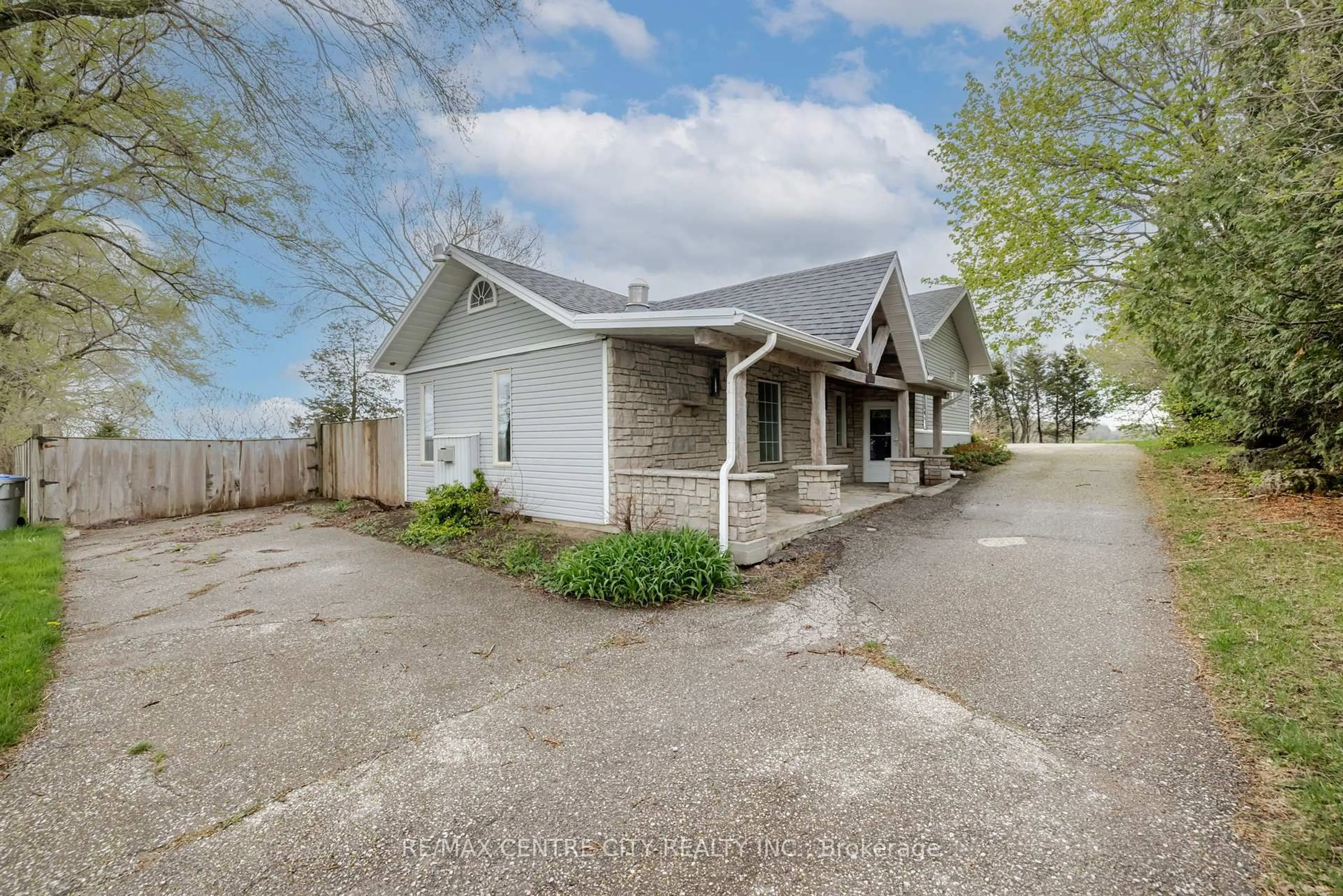 A pic from outside/outdoor area/front of a property/back of a property/a pic from drone, street for 7641 Lakeshore Rd, Lambton Shores Ontario N0N 1J0