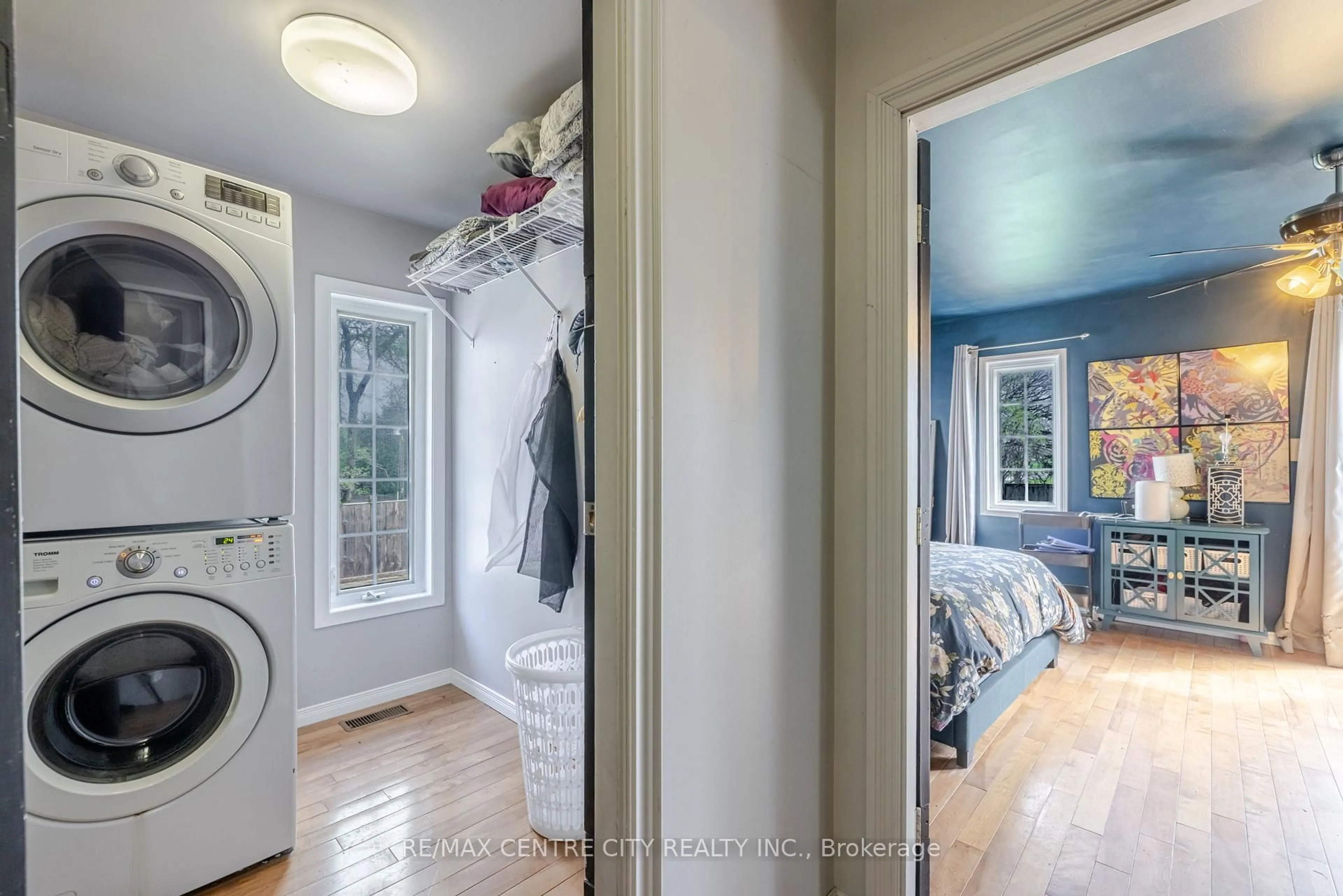 Laundry room for 7641 Lakeshore Rd, Lambton Shores Ontario N0N 1J0