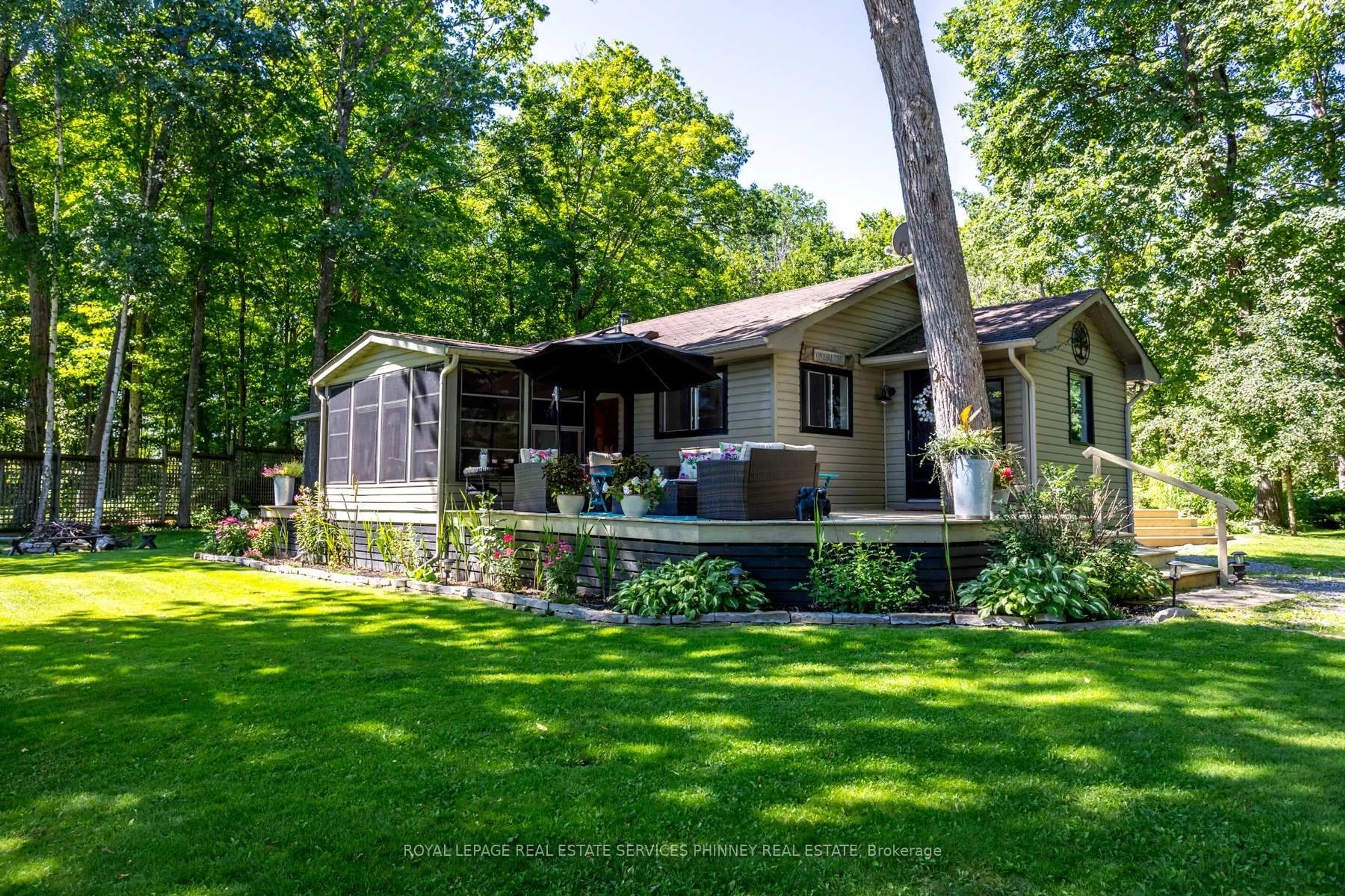 Home with vinyl exterior material, water/lake/river/ocean view for 4 Fire Route 103C Rd, Galway-Cavendish and Harvey Ontario K0M 1A0