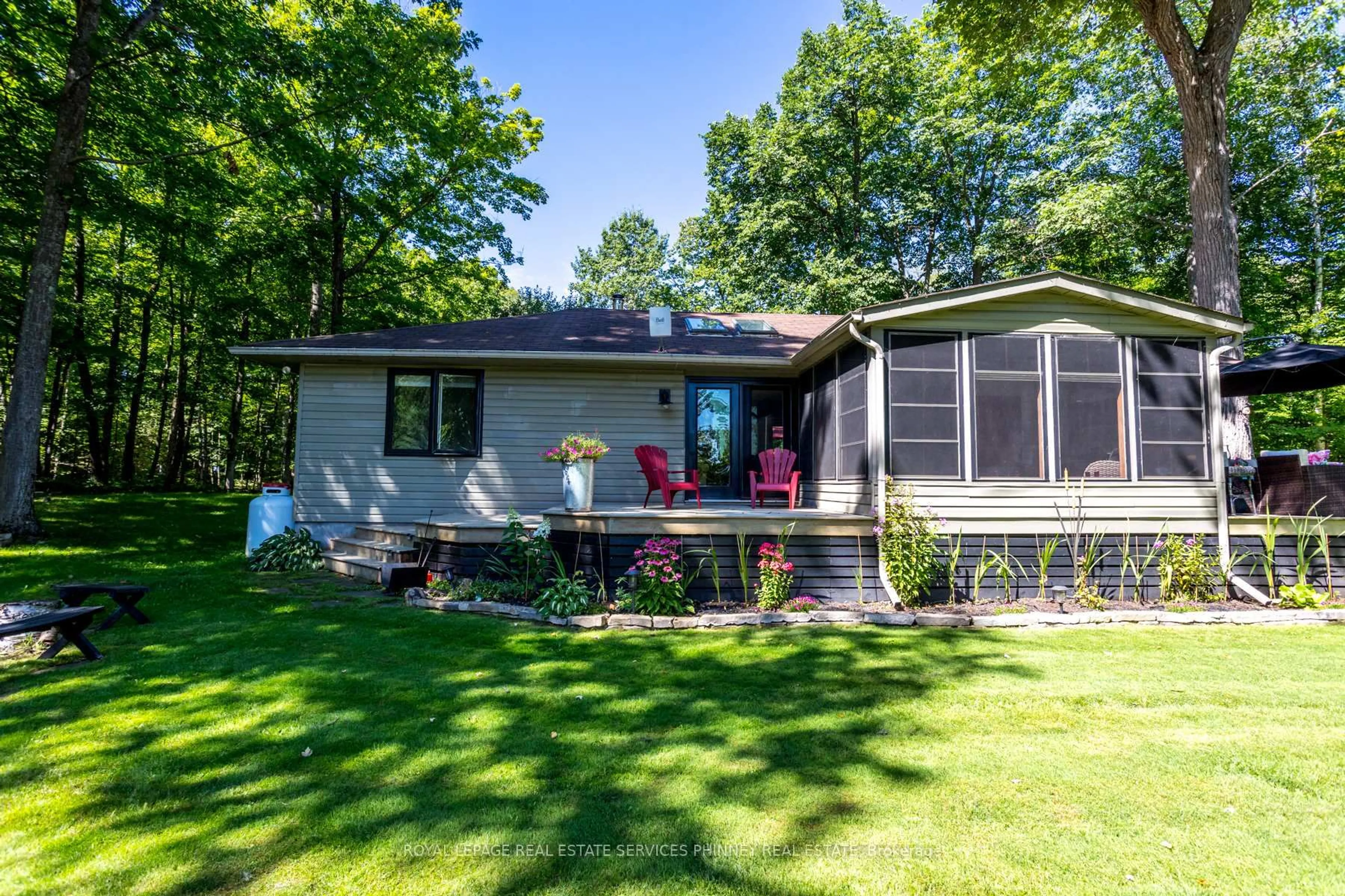 Home with vinyl exterior material, unknown for 4 Fire Route 103C Rd, Galway-Cavendish and Harvey Ontario K0M 1A0