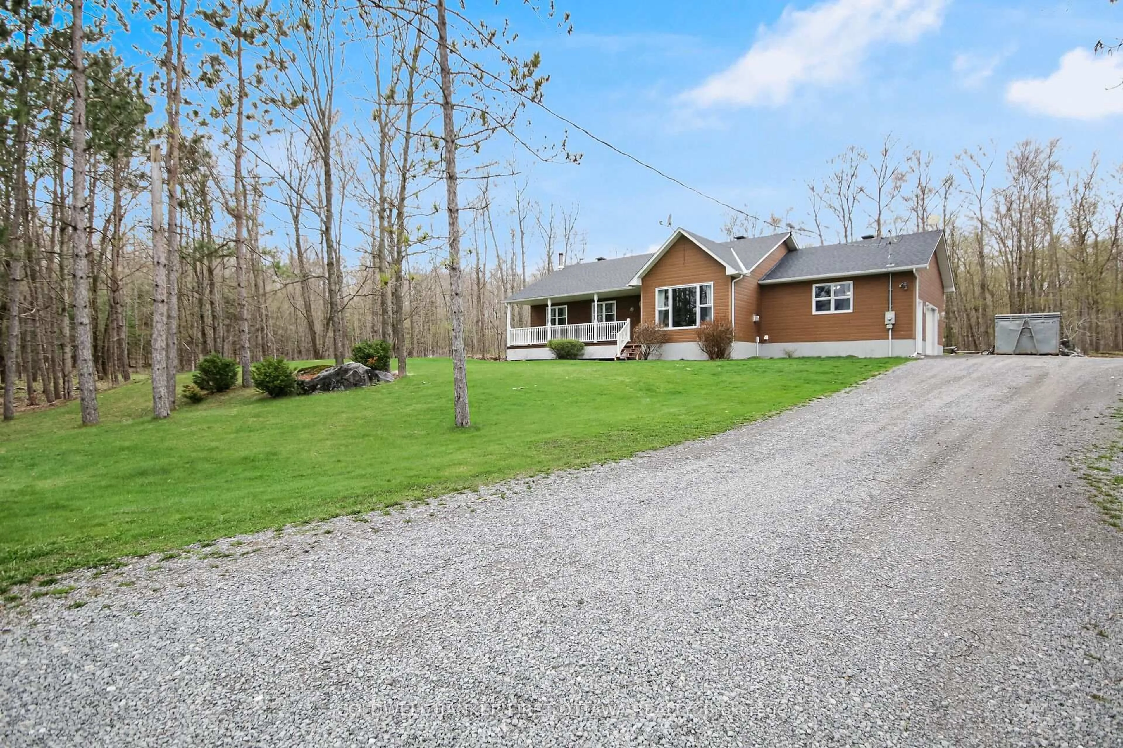 A pic from outside/outdoor area/front of a property/back of a property/a pic from drone, unknown for 350 Old Union Hall Rd, Almonte Ontario K0A 1A0