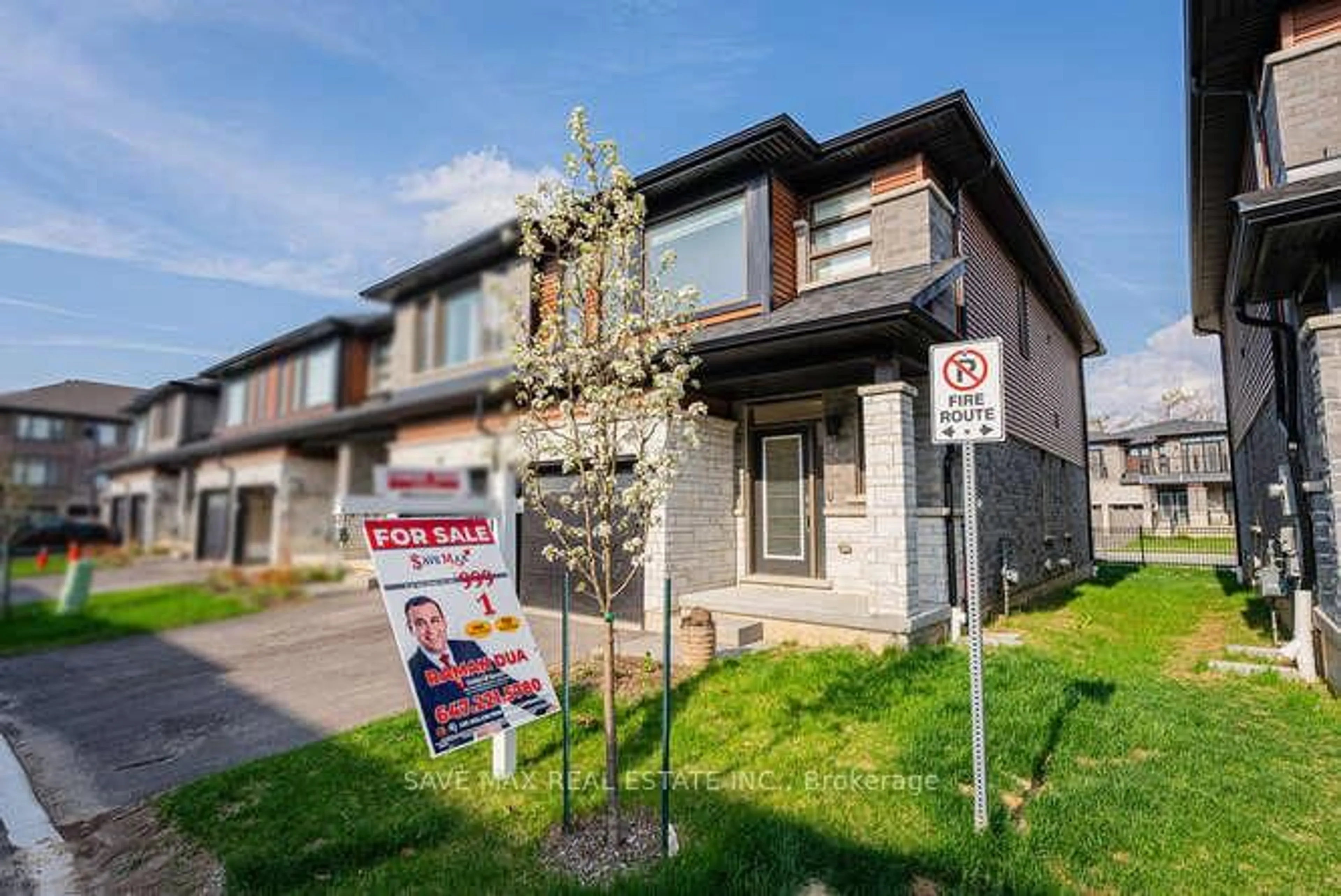 Home with brick exterior material, street for 120 Court Dr #97, Brant Ontario N3L 4G7
