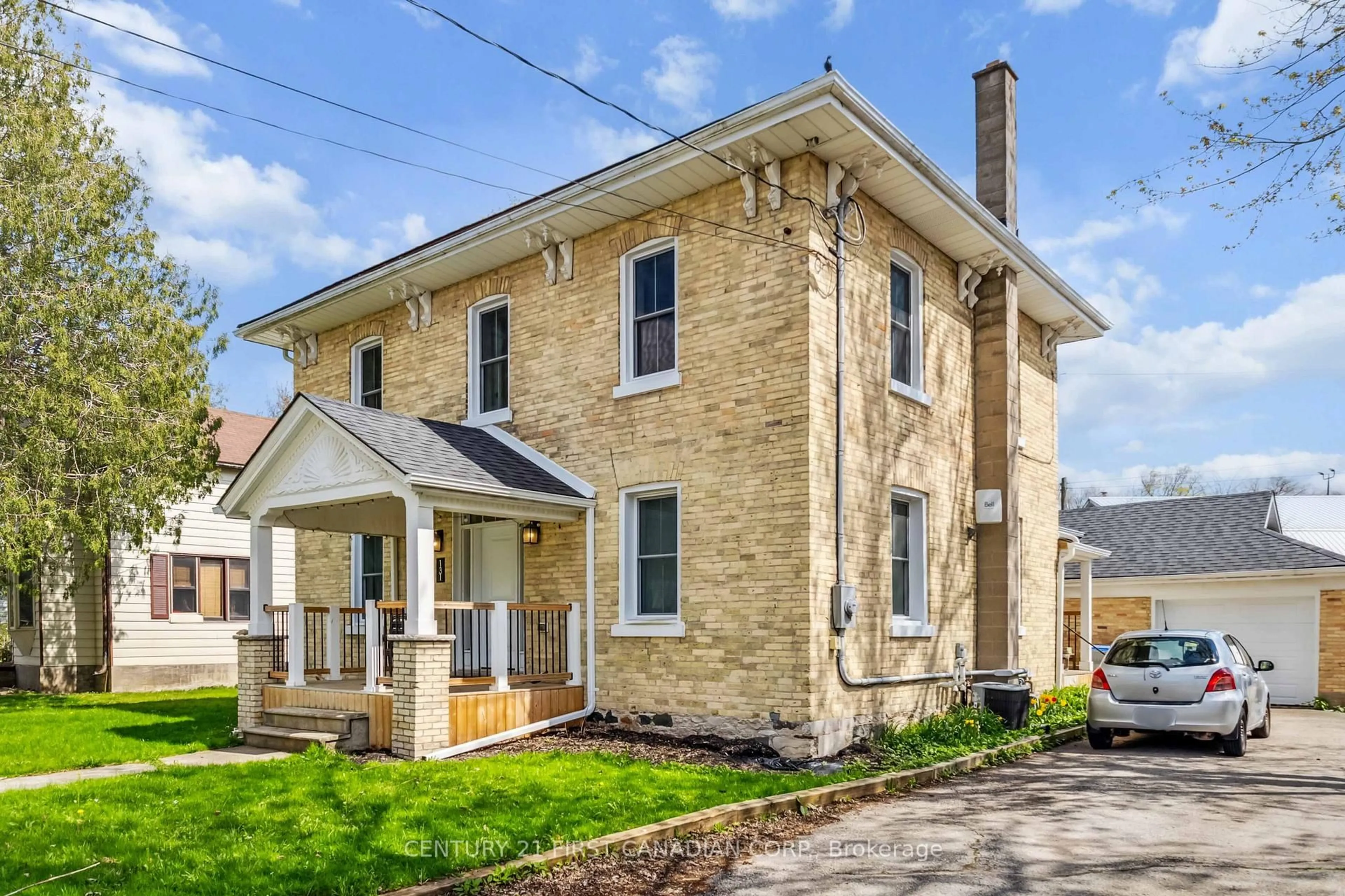 Home with brick exterior material, building for 131 Francis St, Lucan Biddulph Ontario N0M 2J0