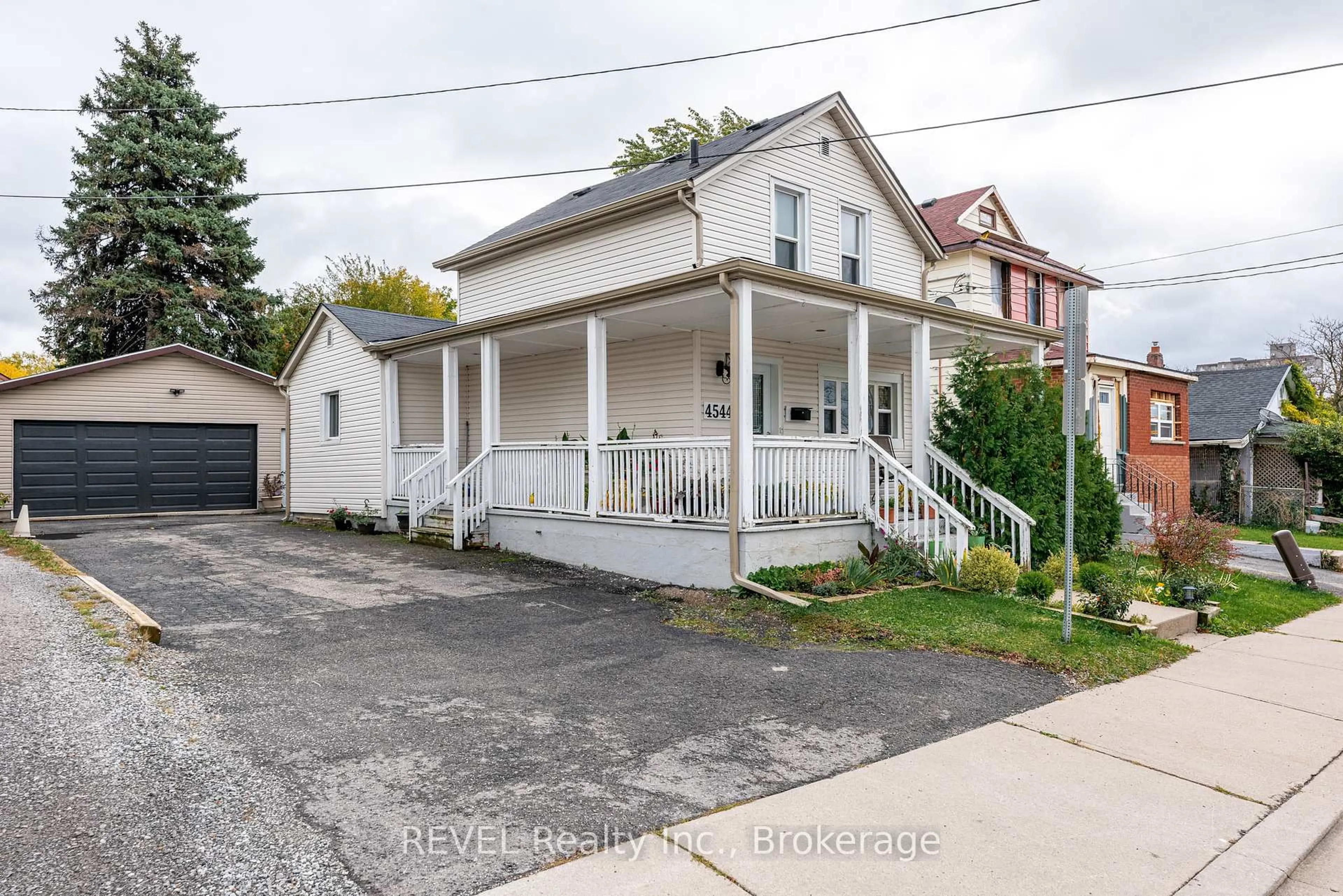Unknown for 4544 Crysler Ave, Niagara Falls Ontario L2E 3V4
