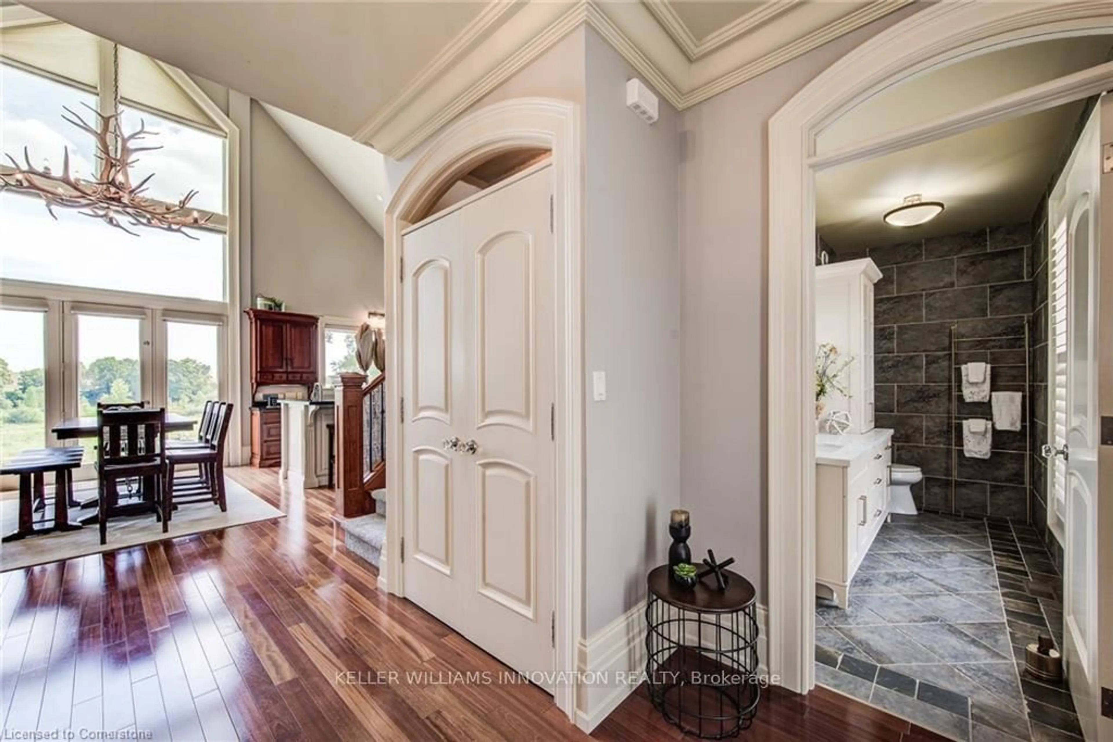 Indoor entryway for 1171 Geddes St, Wellesley Ontario N0B 1X0