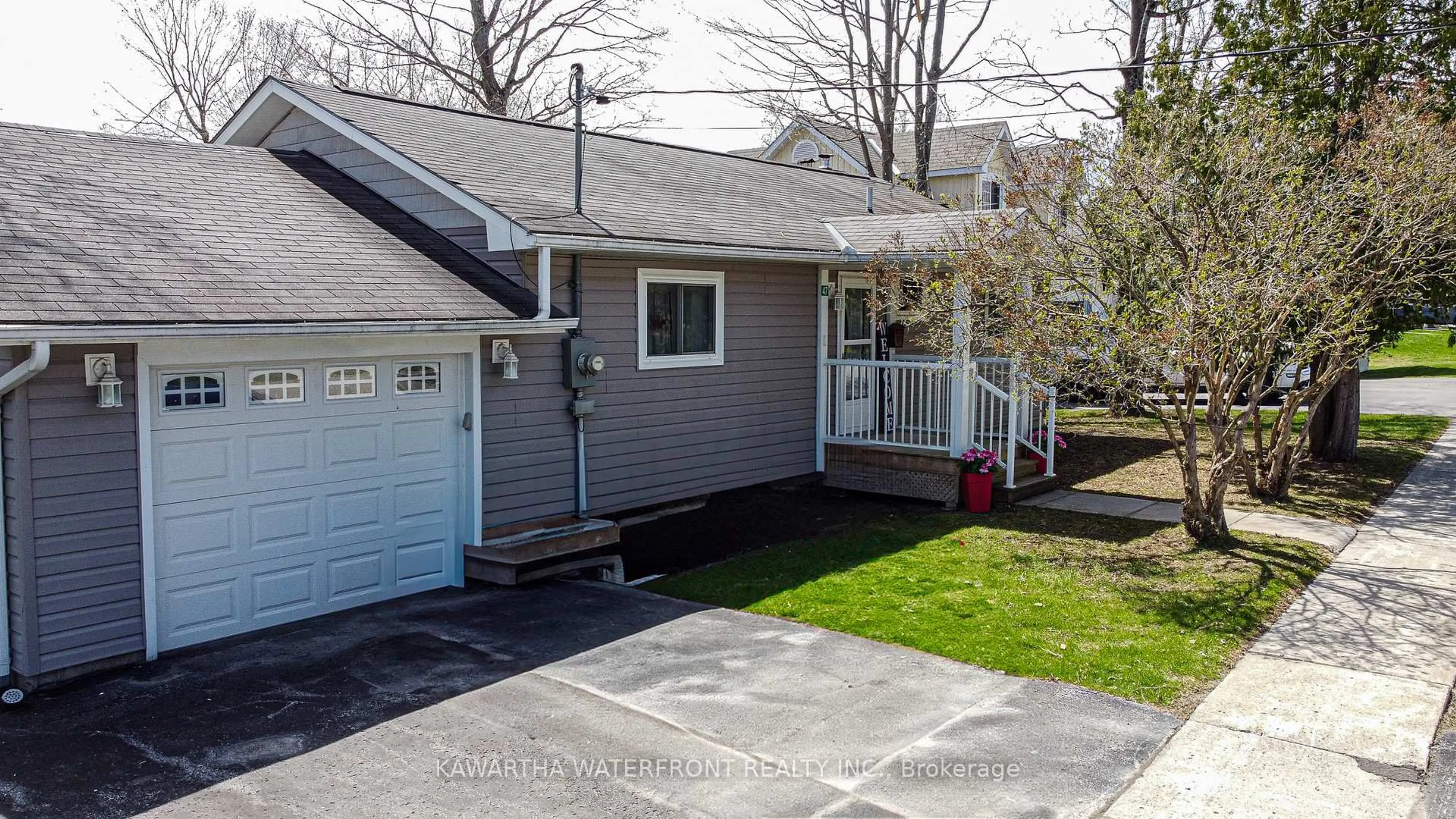 Unknown for 47 North Water St, Kawartha Lakes Ontario K0M 1K0