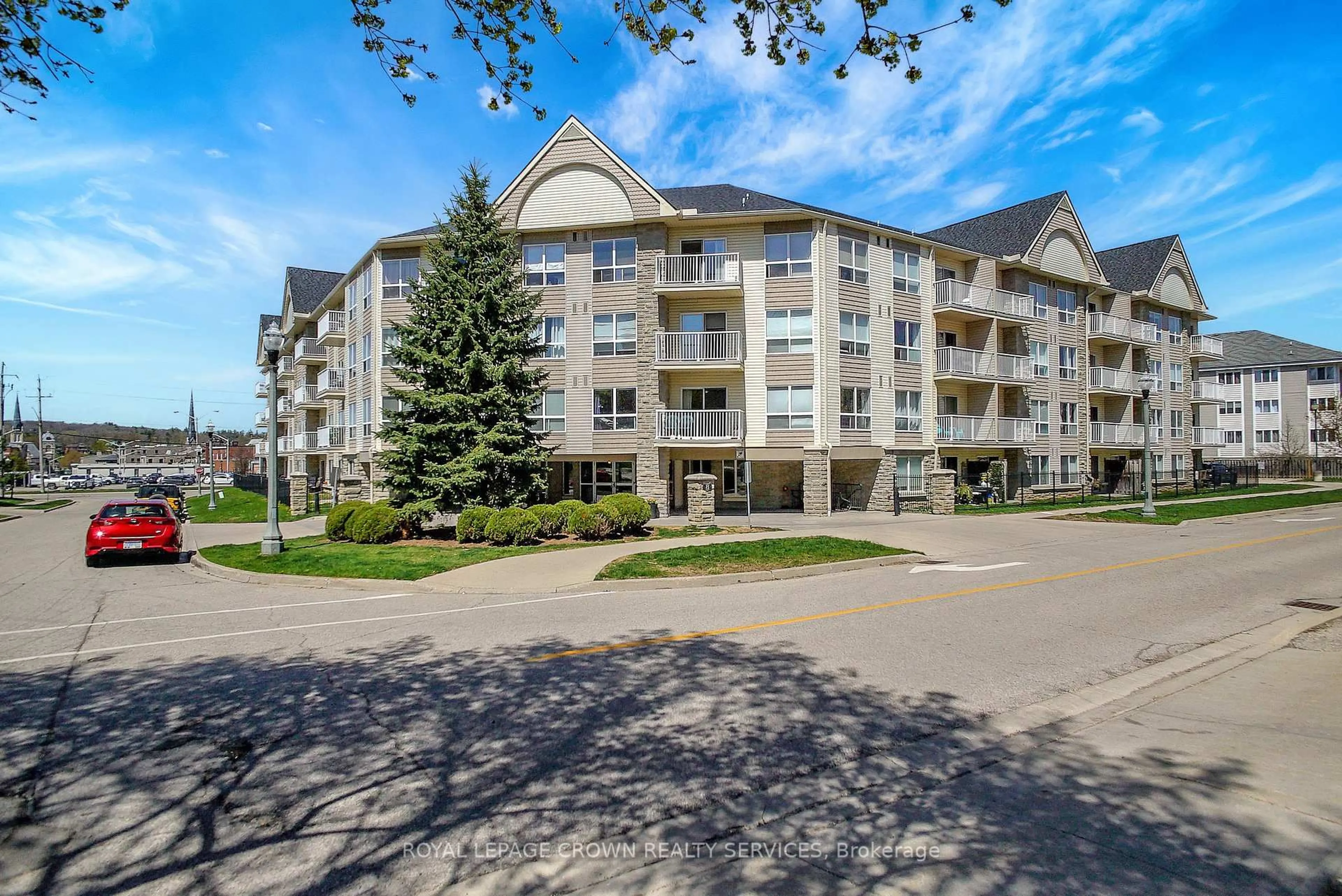 Patio, unknown for 8 Harris St #203, Cambridge Ontario N1R 8R1