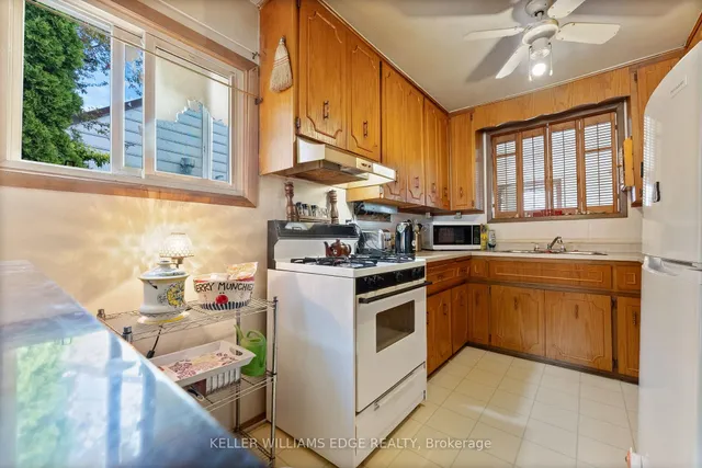 Additional property image - 296 Ivon Ave