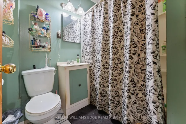 Additional property image - 296 Ivon Ave