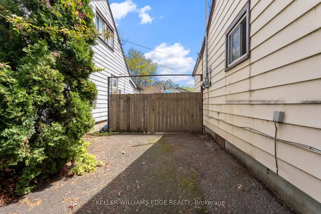 Additional property image - 296 Ivon Ave