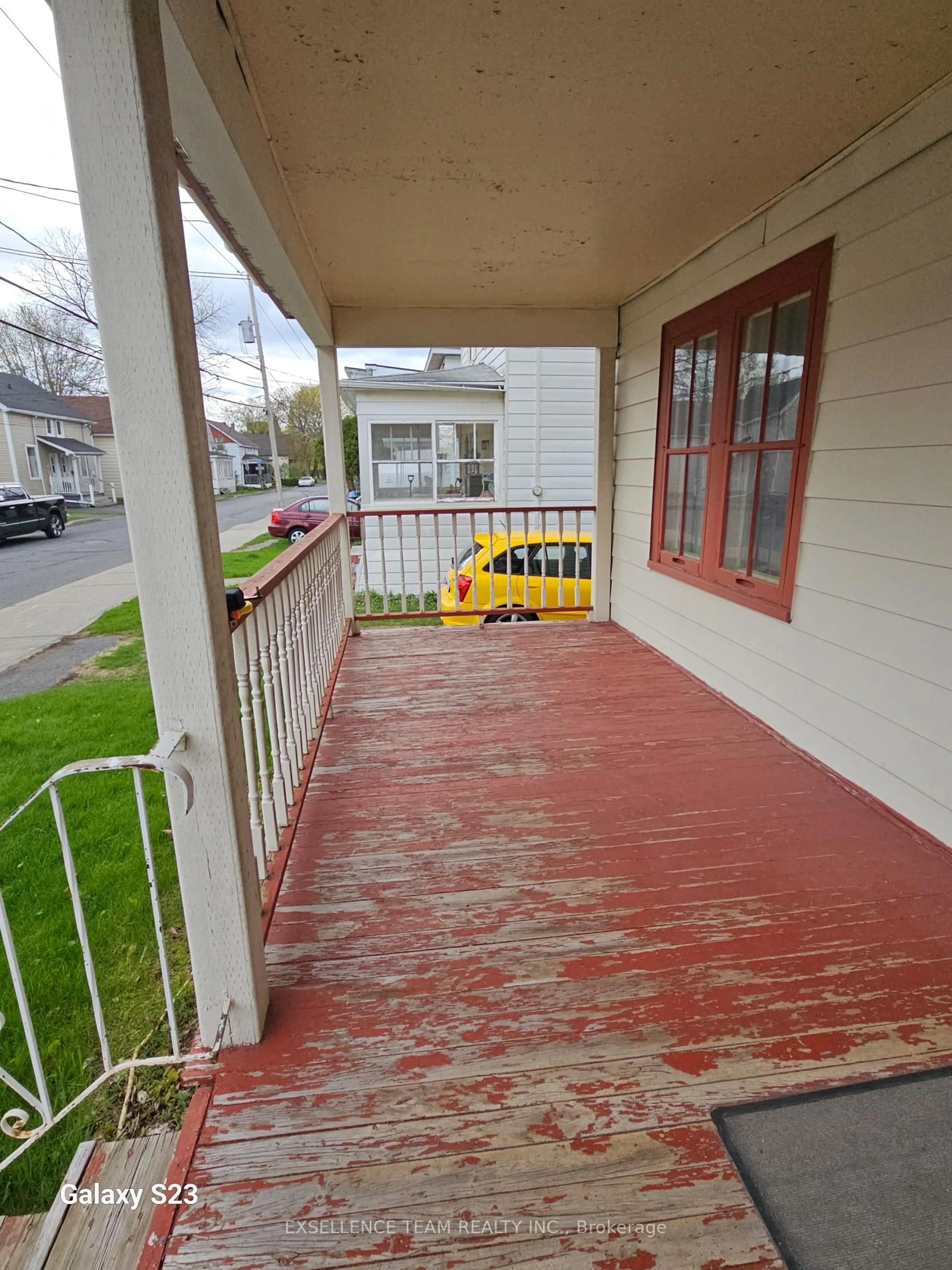 Unknown for 335 First St East St, Cornwall Ontario K6H 1L2