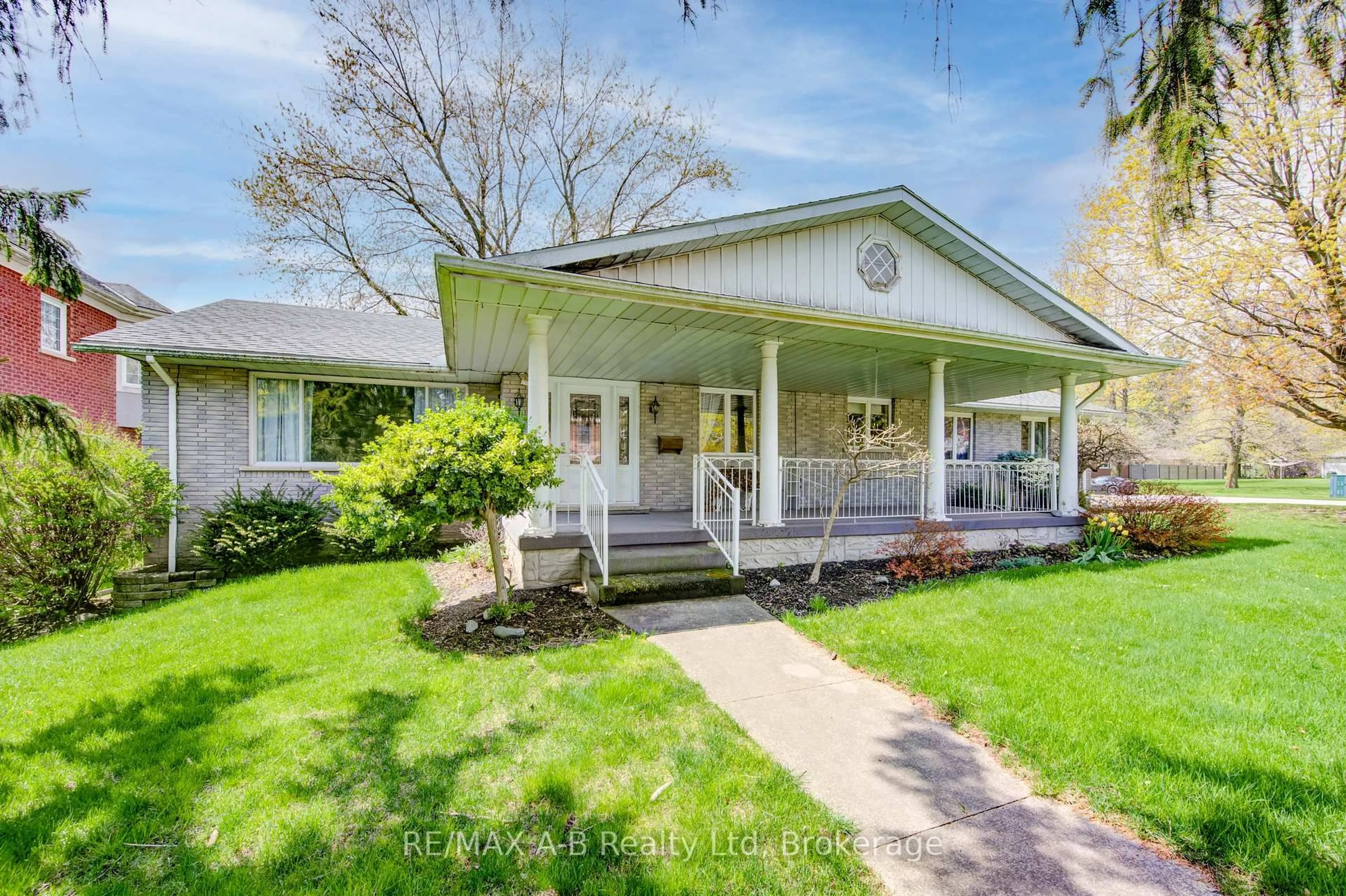 Unknown for 99 Woodstock St, East Zorra-Tavistock Ontario N0B 2R0
