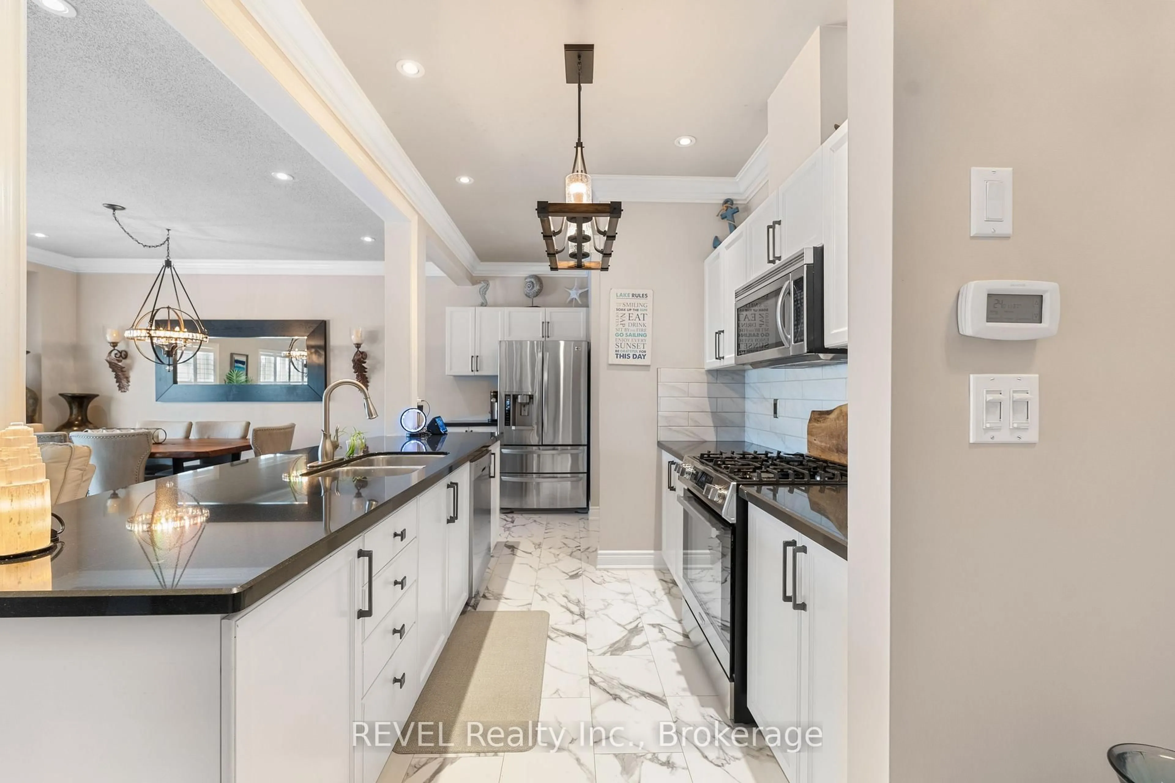 Contemporary kitchen, ceramic/tile floor for 31 Sunvale Pl #20, Hamilton Ontario L8E 4Z6