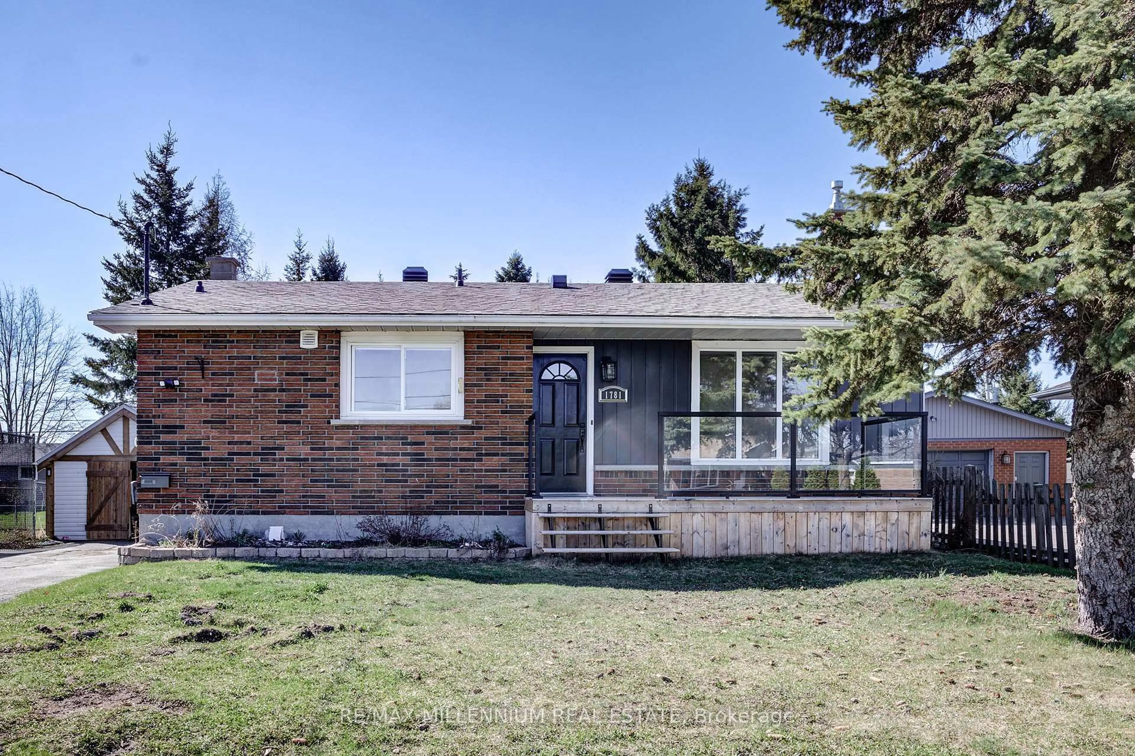 Home with brick exterior material, street for 1781 MADISON Ave, Sudbury Remote Area Ontario P3A 2P1