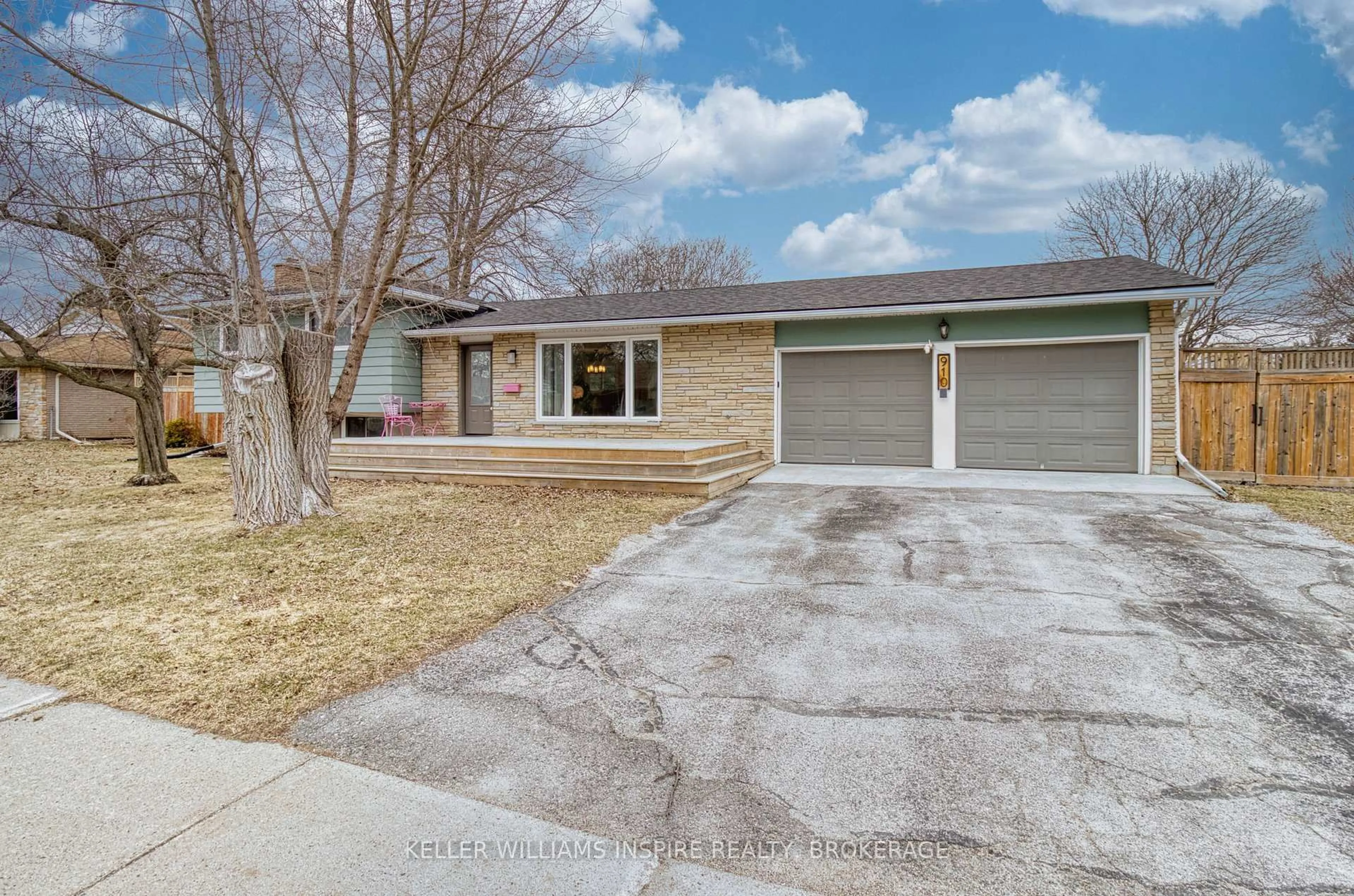 Home with vinyl exterior material, street for 910 Auden Park Dr, Kingston Ontario K7M 5S1