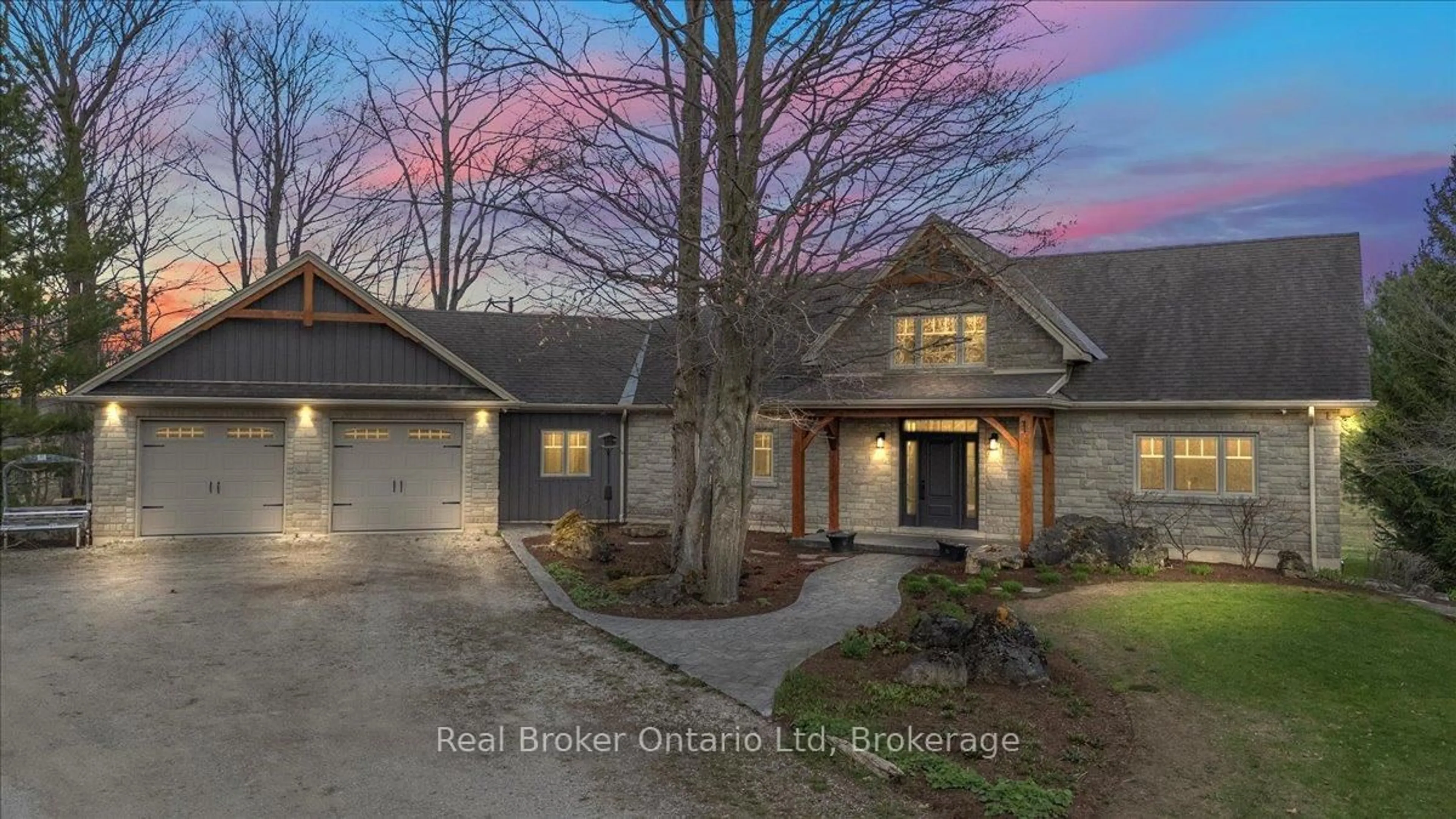 Home with brick exterior material, street for 740494 10 Sdrd, Chatsworth Ontario N0H 1R0