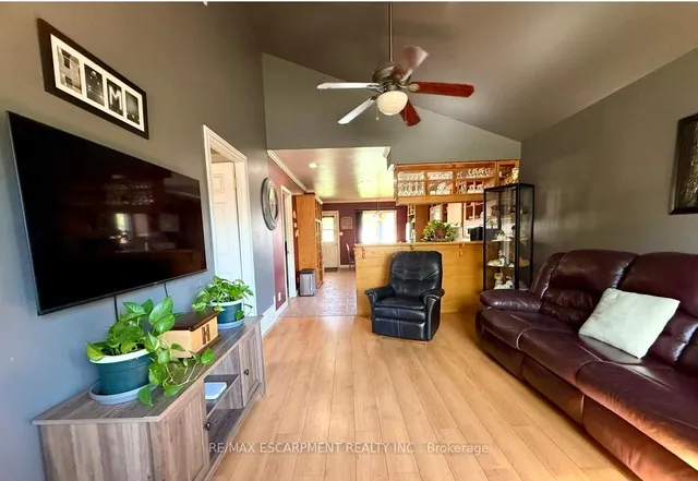 Additional property image - 713 Tate Ave