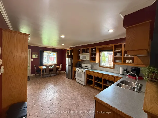 Additional property image - 713 Tate Ave