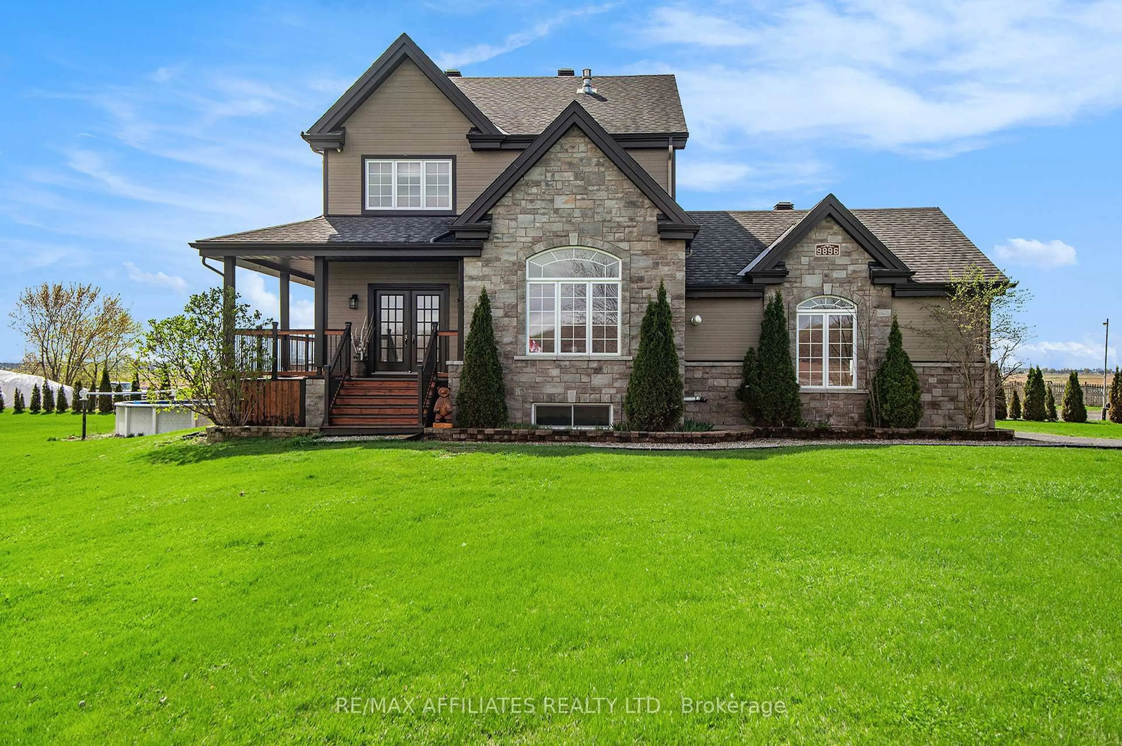 Home with brick exterior material, unknown for 9896 Marionville Rd, North Dundas Ontario K4R 1E5