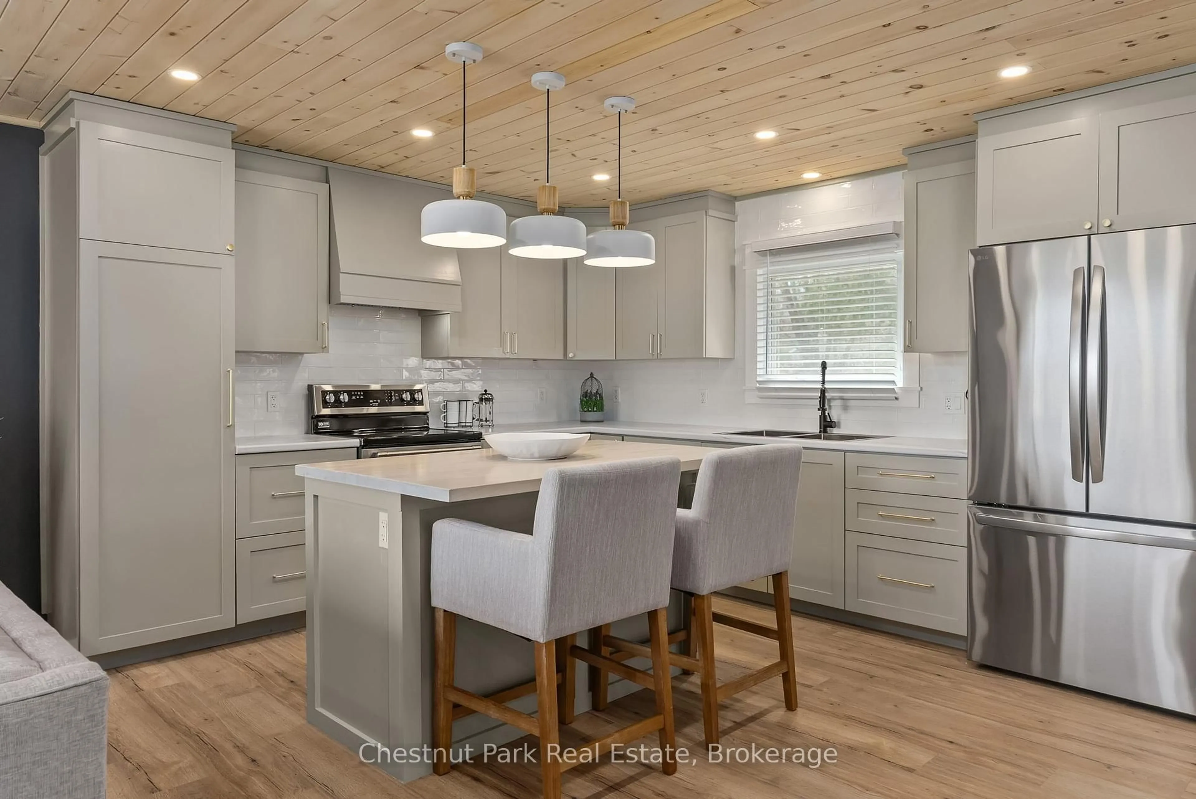 Open concept kitchen, unknown for 179 Rowanwood Rd, Huntsville Ontario P0B 1M0