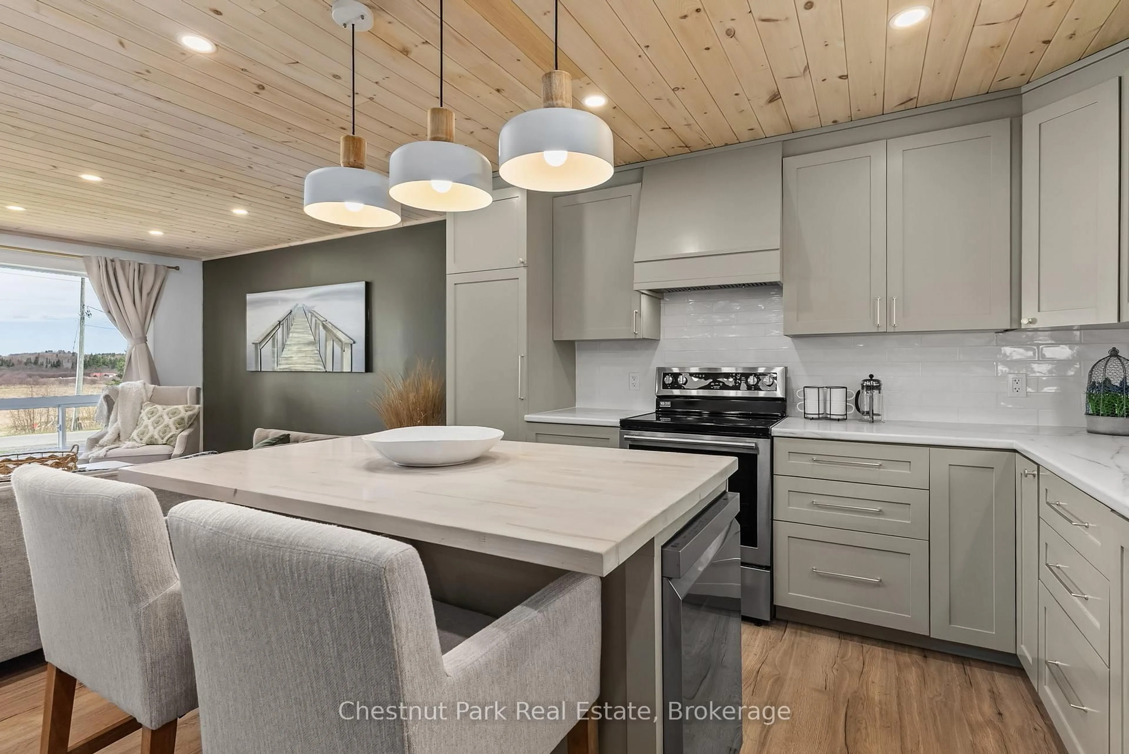 Open concept kitchen, unknown for 179 Rowanwood Rd, Huntsville Ontario P0B 1M0