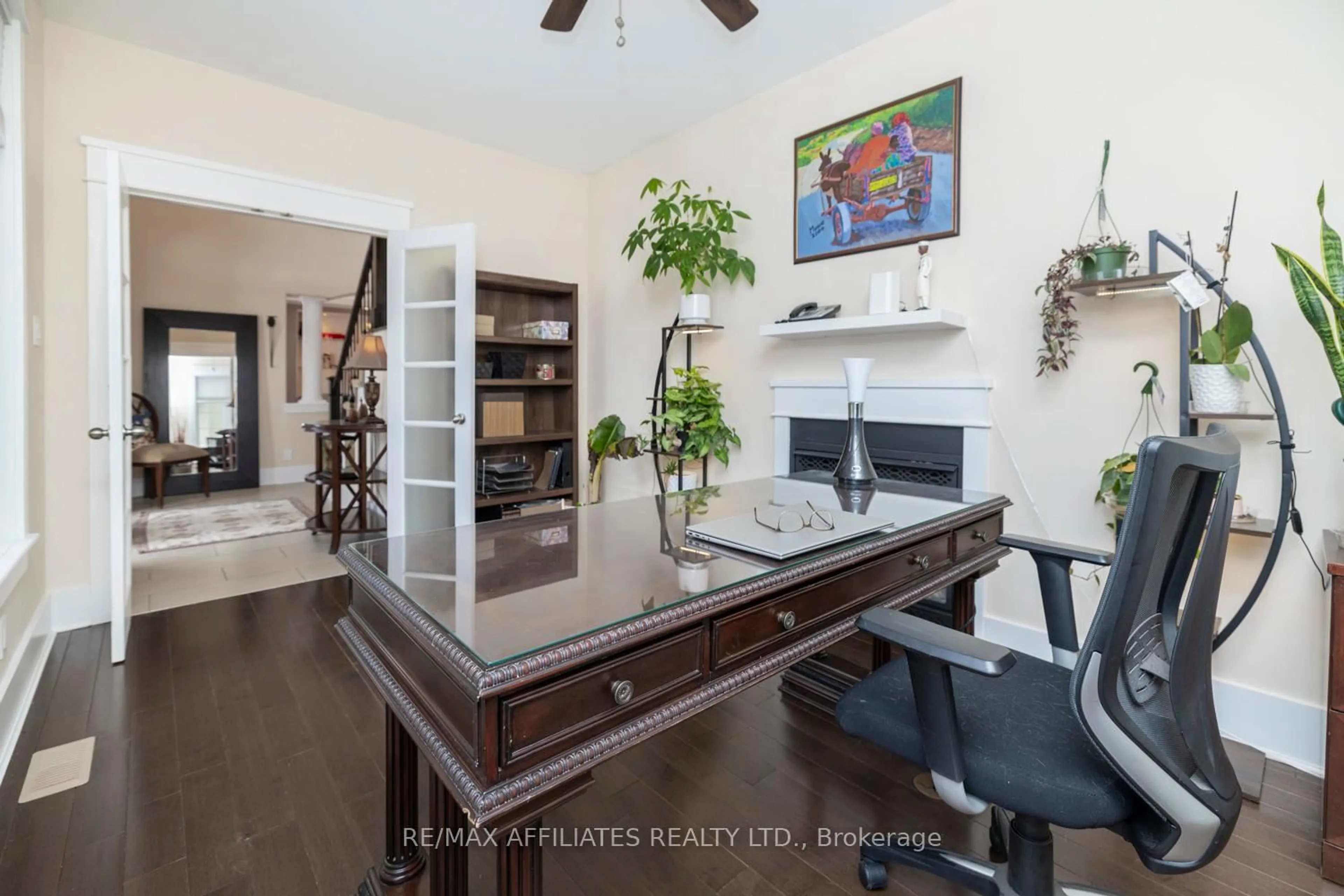 Open concept kitchen, unknown for 221 Jensen Crt, Carp Ontario K0A 1L0