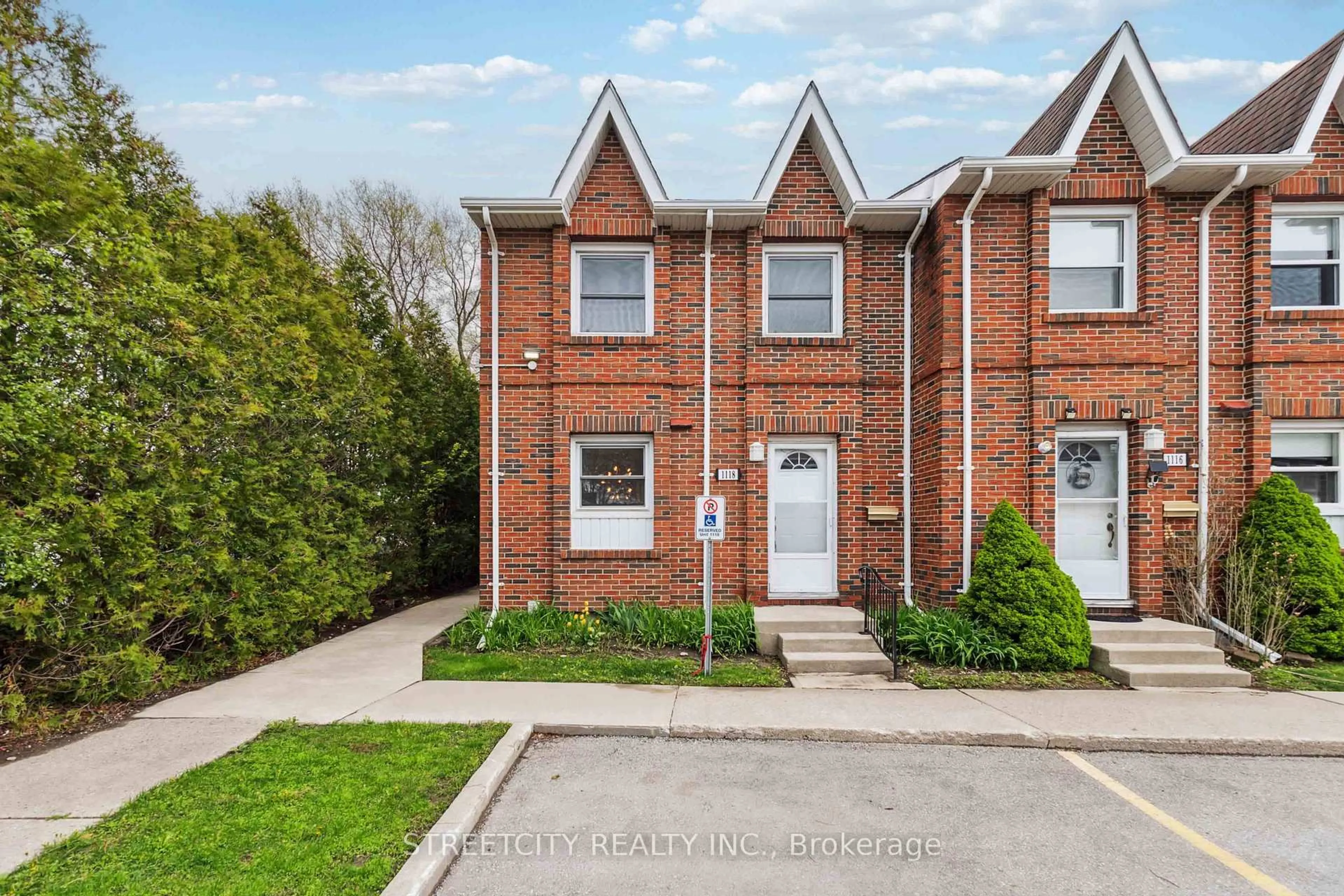 Home with brick exterior material, street for 1118 Southdale Rd #20, London South Ontario N6E 1B2