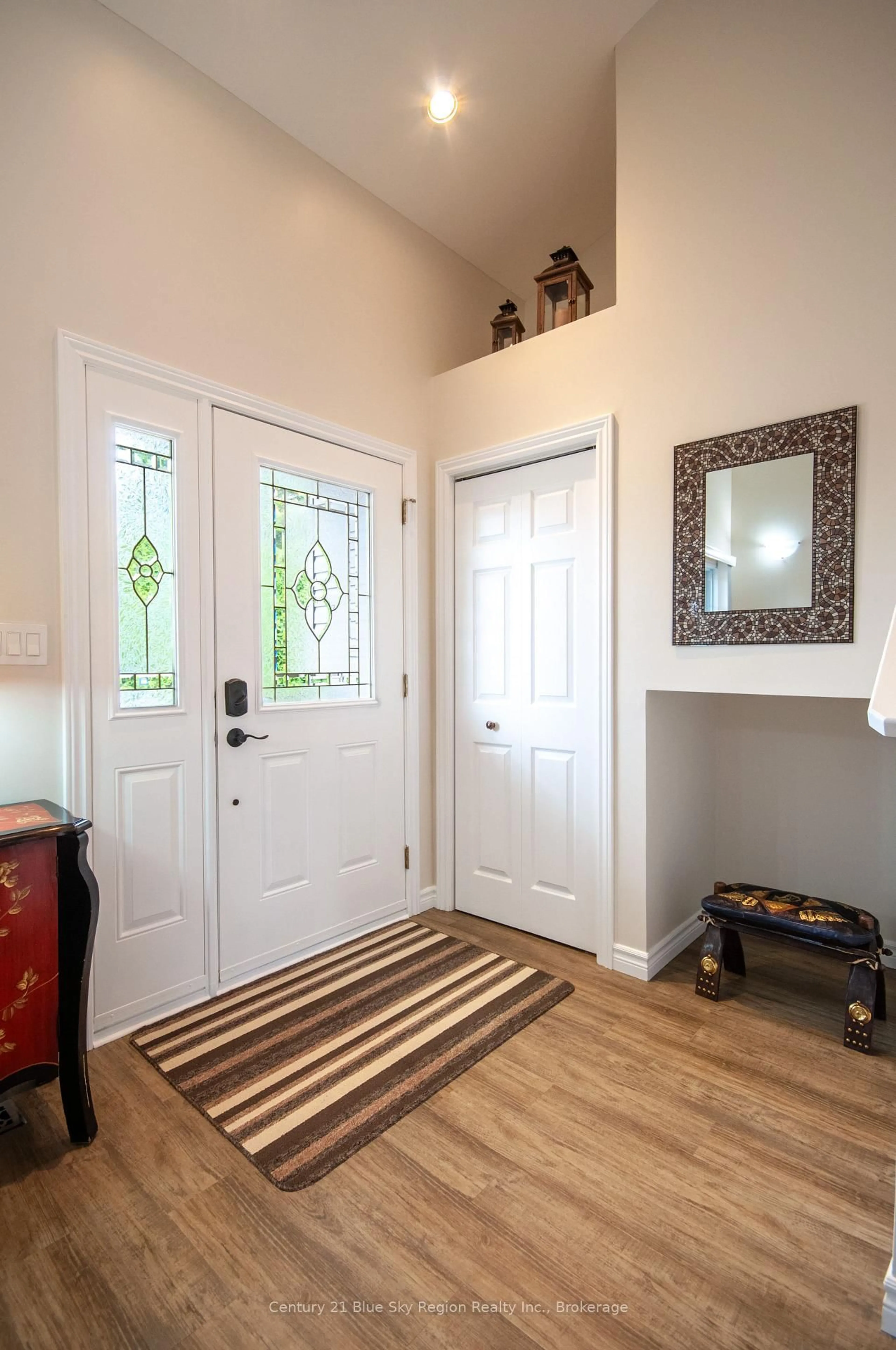 Indoor entryway for 614 Sandhill Rd, West Nipissing Ontario P2B 2M2