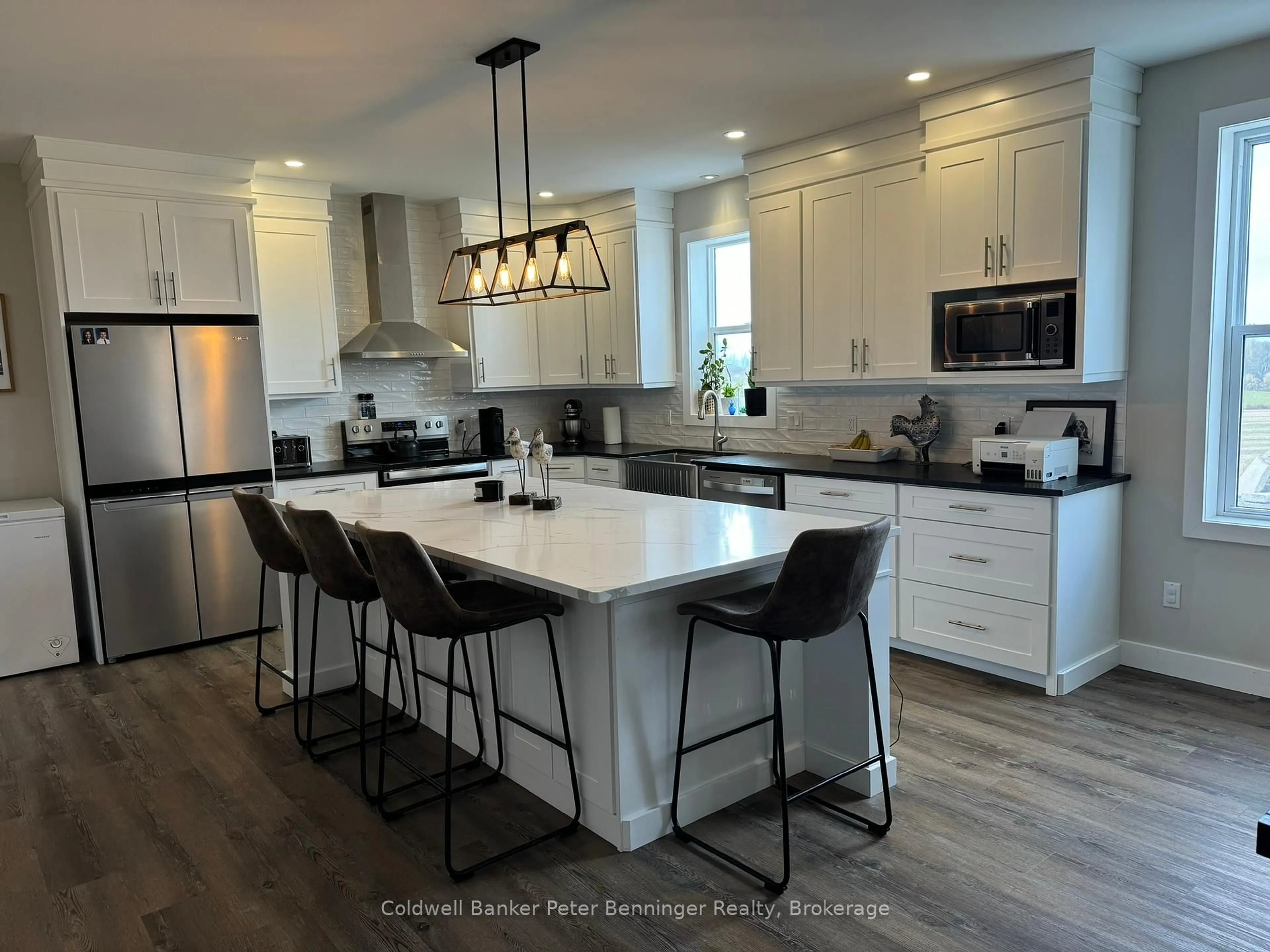 Open concept kitchen, ceramic/tile floor for 53 Concession 6 Concession, Brockton Ontario N0G 2V0