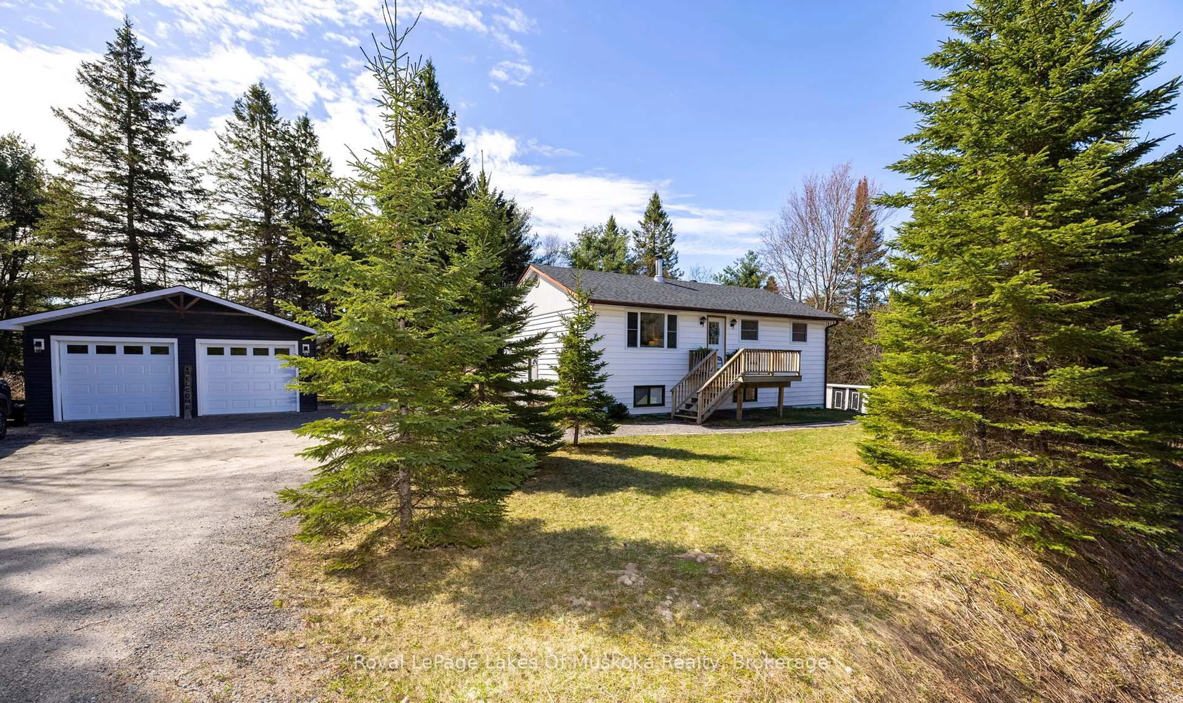 A pic from outside/outdoor area/front of a property/back of a property/a pic from drone, street for 1136 High Falls Rd, Bracebridge Ontario P1L 0L1