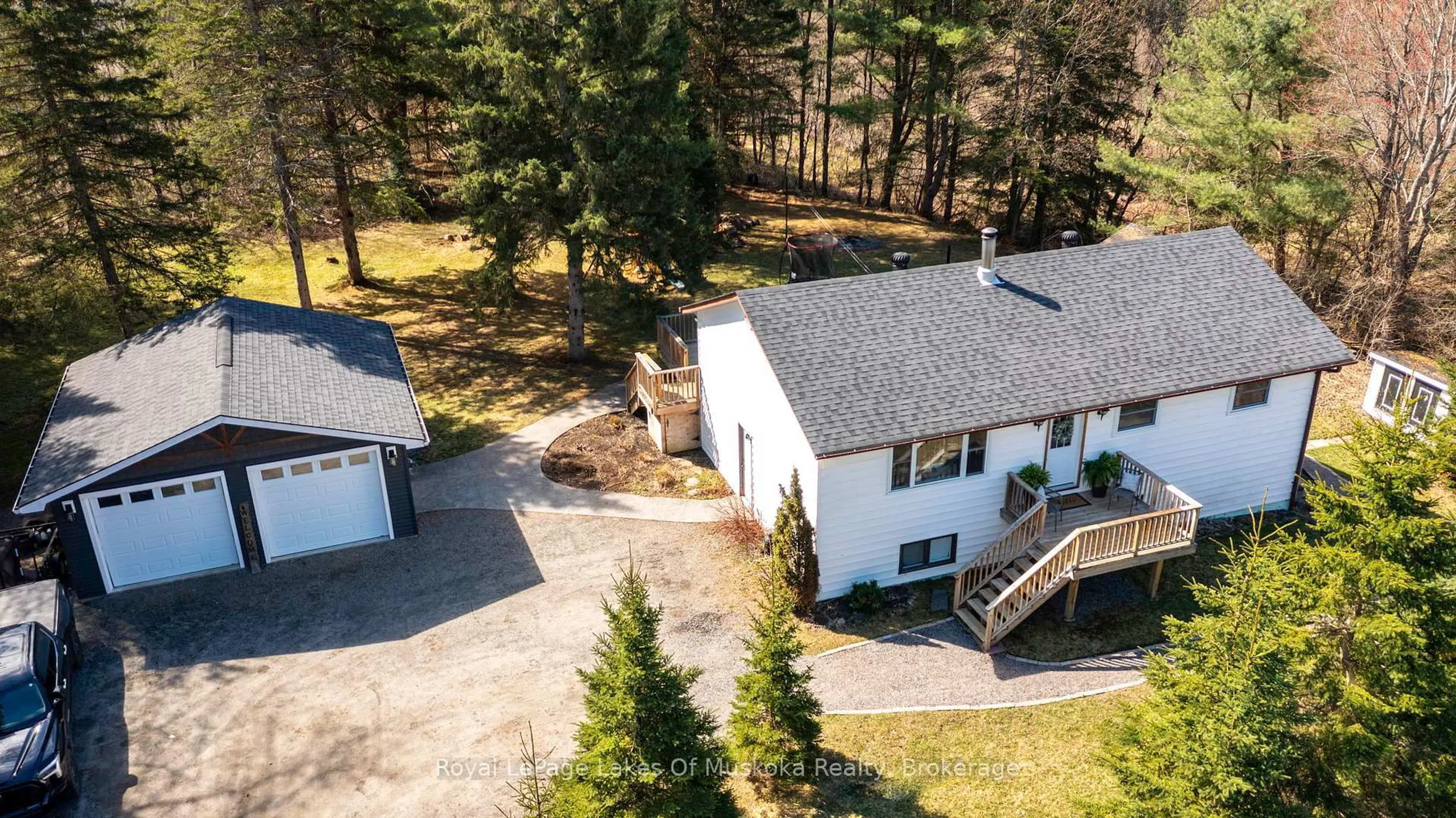 A pic from outside/outdoor area/front of a property/back of a property/a pic from drone, unknown for 1136 High Falls Rd, Bracebridge Ontario P1L 0L1