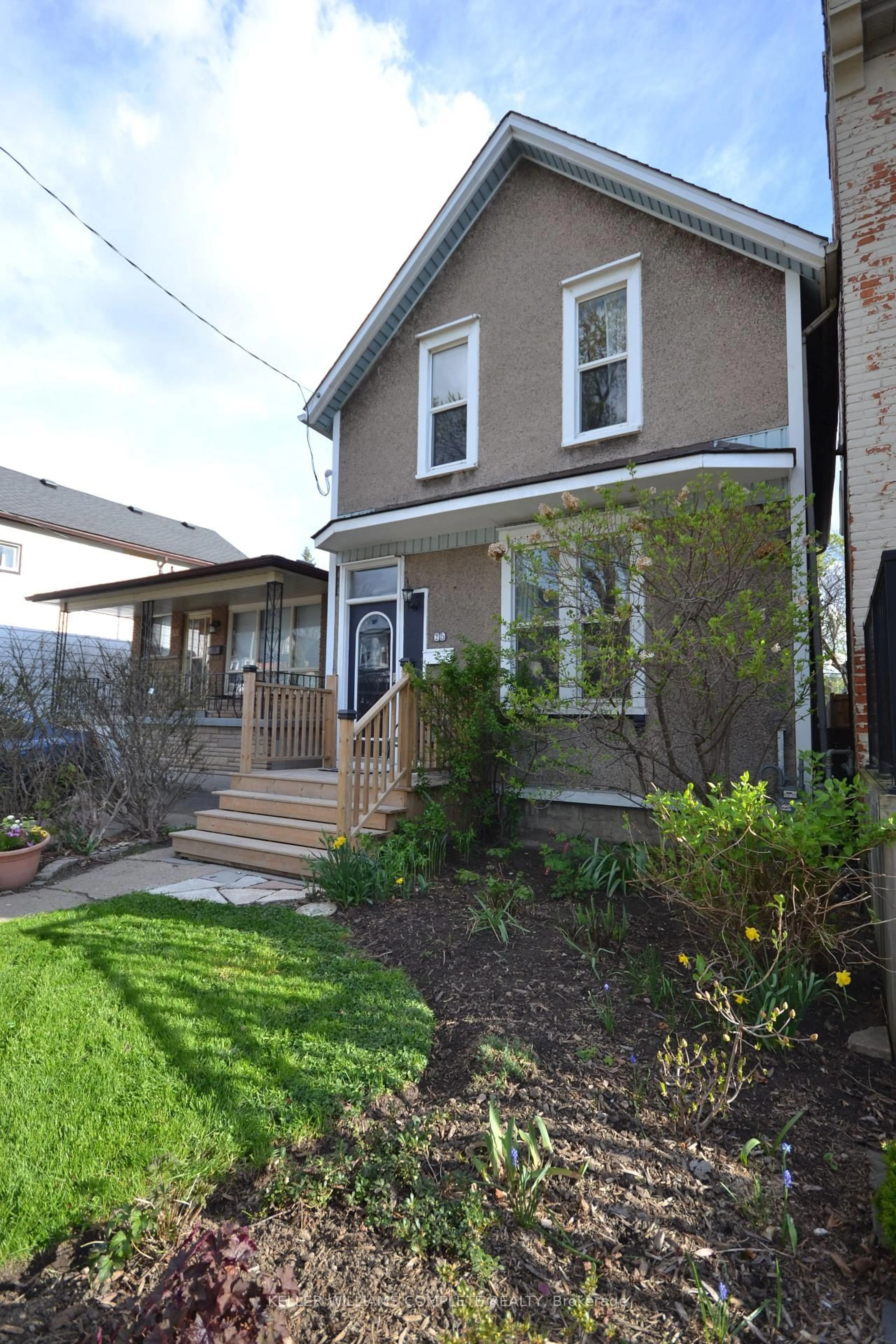 Home with brick exterior material, street for 25 Chatham St, Hamilton Ontario L8P 2B3