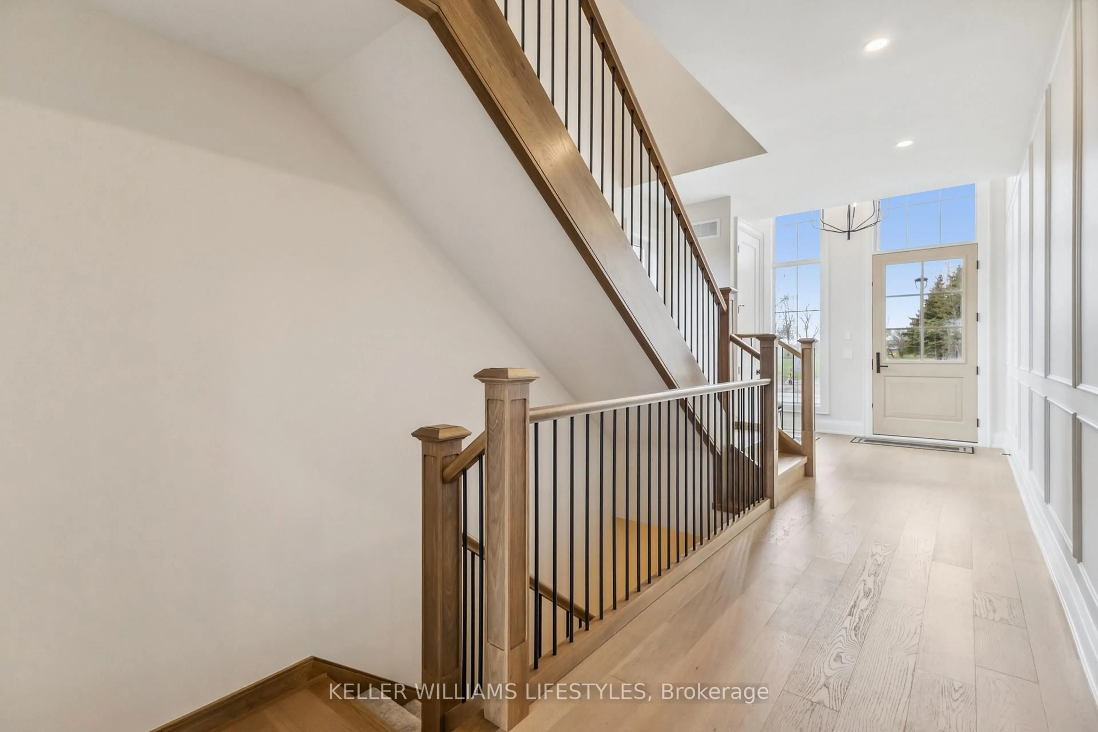 Stairs for 6881 Heathwoods Ave, London South Ontario N6P 1H5