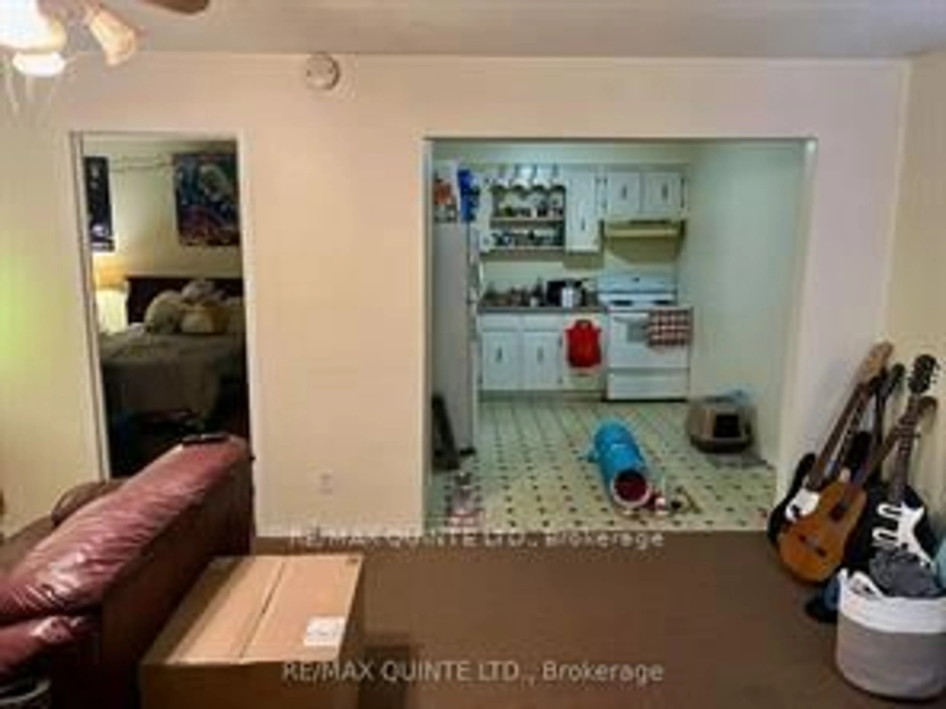 A pic of a room for 337 Coleman St, Belleville Ontario K8P 3J3