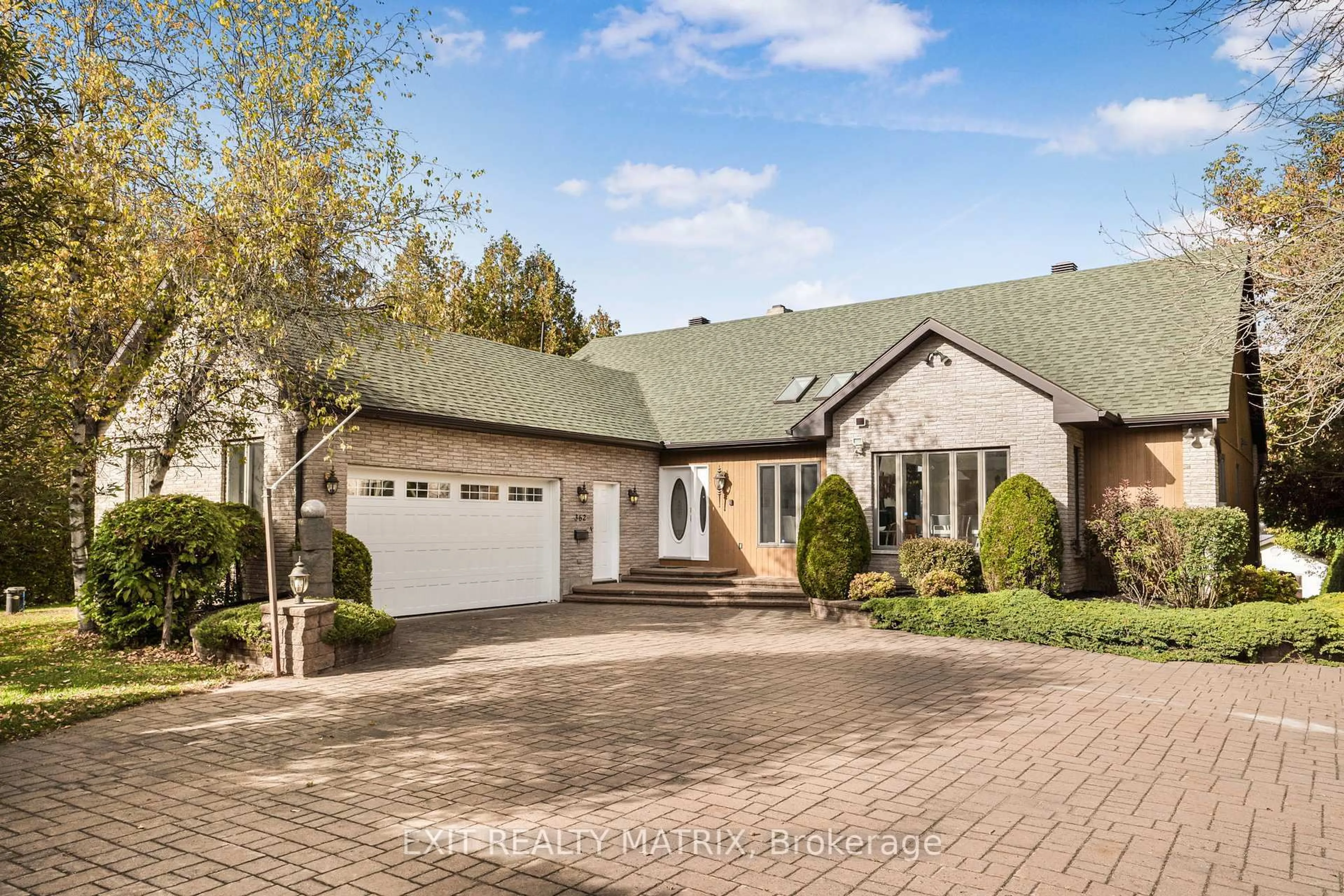 Home with brick exterior material, street for 362 MENARD St, Hawkesbury Ontario K6A 3B8