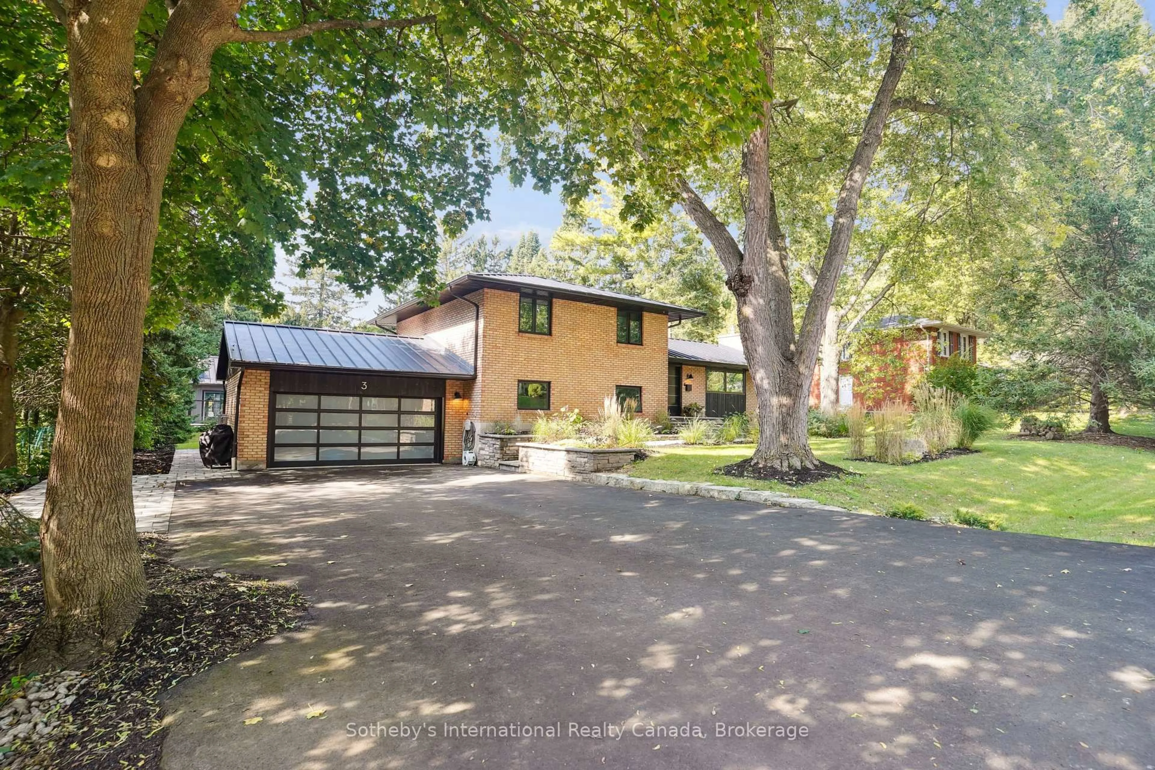 Home with brick exterior material, street for 3 Forest Ave, Hamilton Ontario L9H 6C1