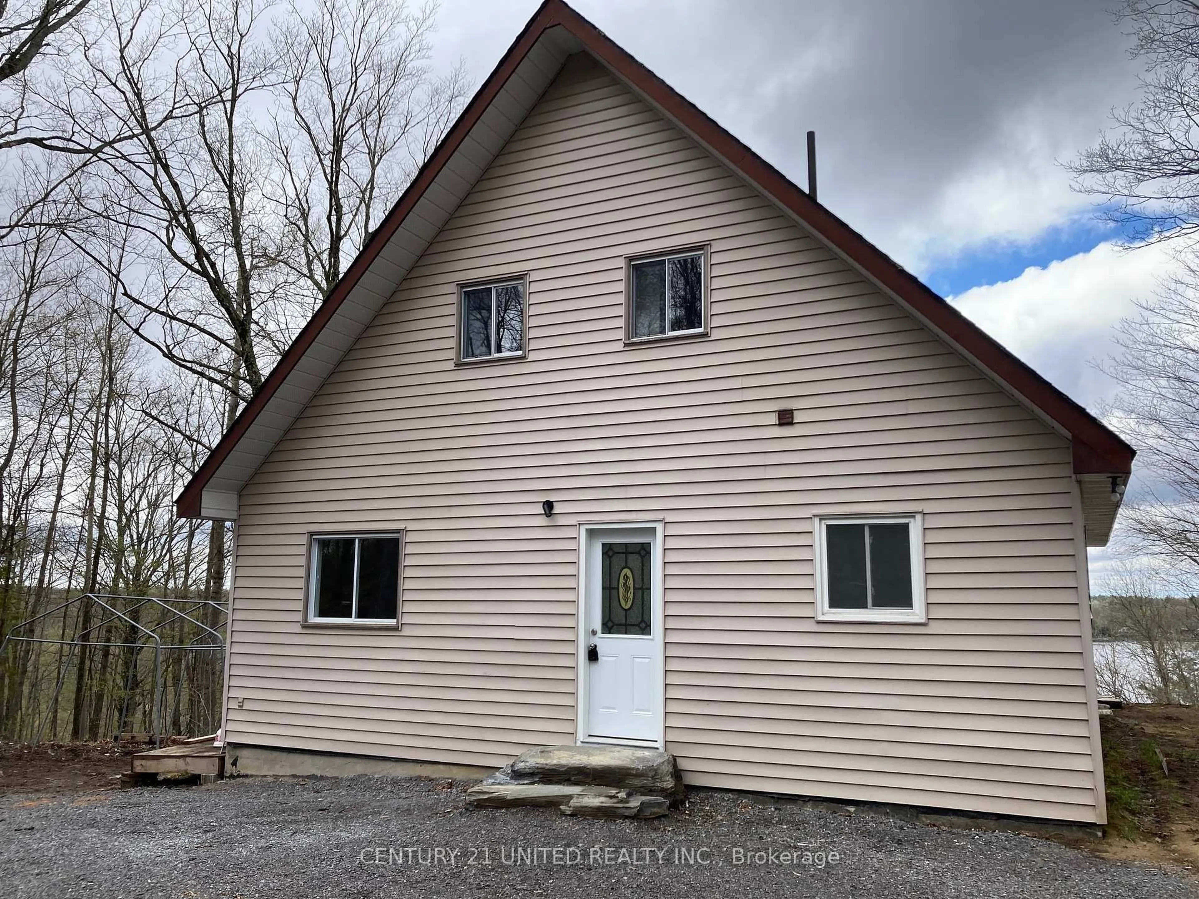 Home with vinyl exterior material, building for 1282 Vansickle Rd, Havelock-Belmont-Methuen Ontario K0L 1Z0