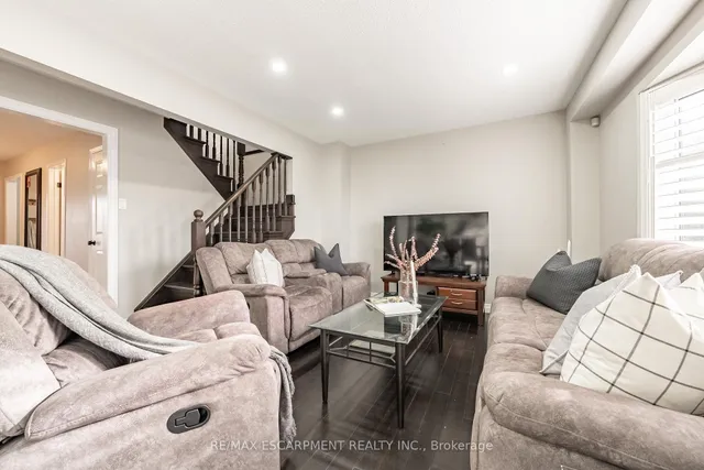 Additional property image - 680 Rexford Dr