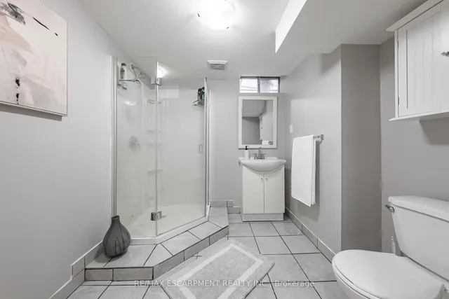 Additional property image - 680 Rexford Dr