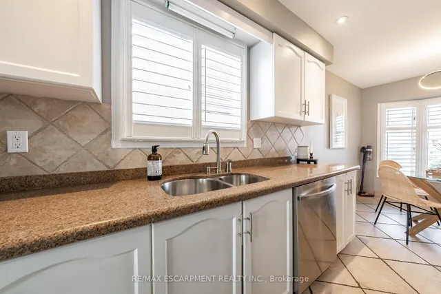 Additional property image - 680 Rexford Dr