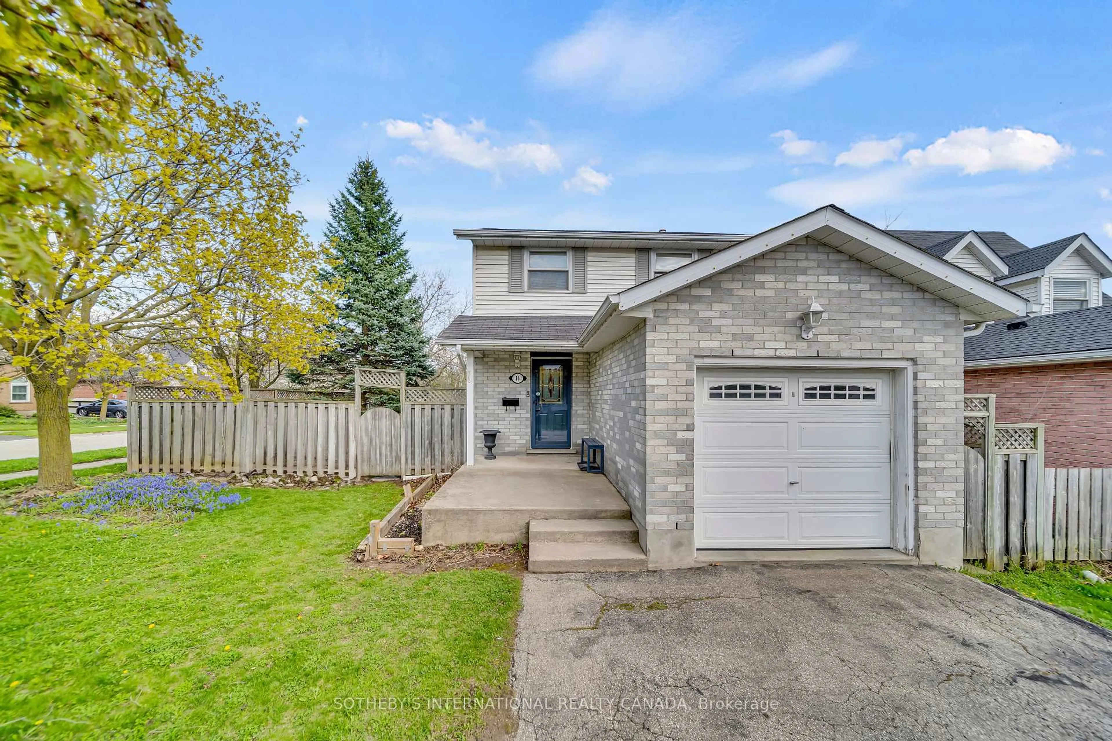 Unknown for 16 Moss Pl, Guelph Ontario N1G 4V1