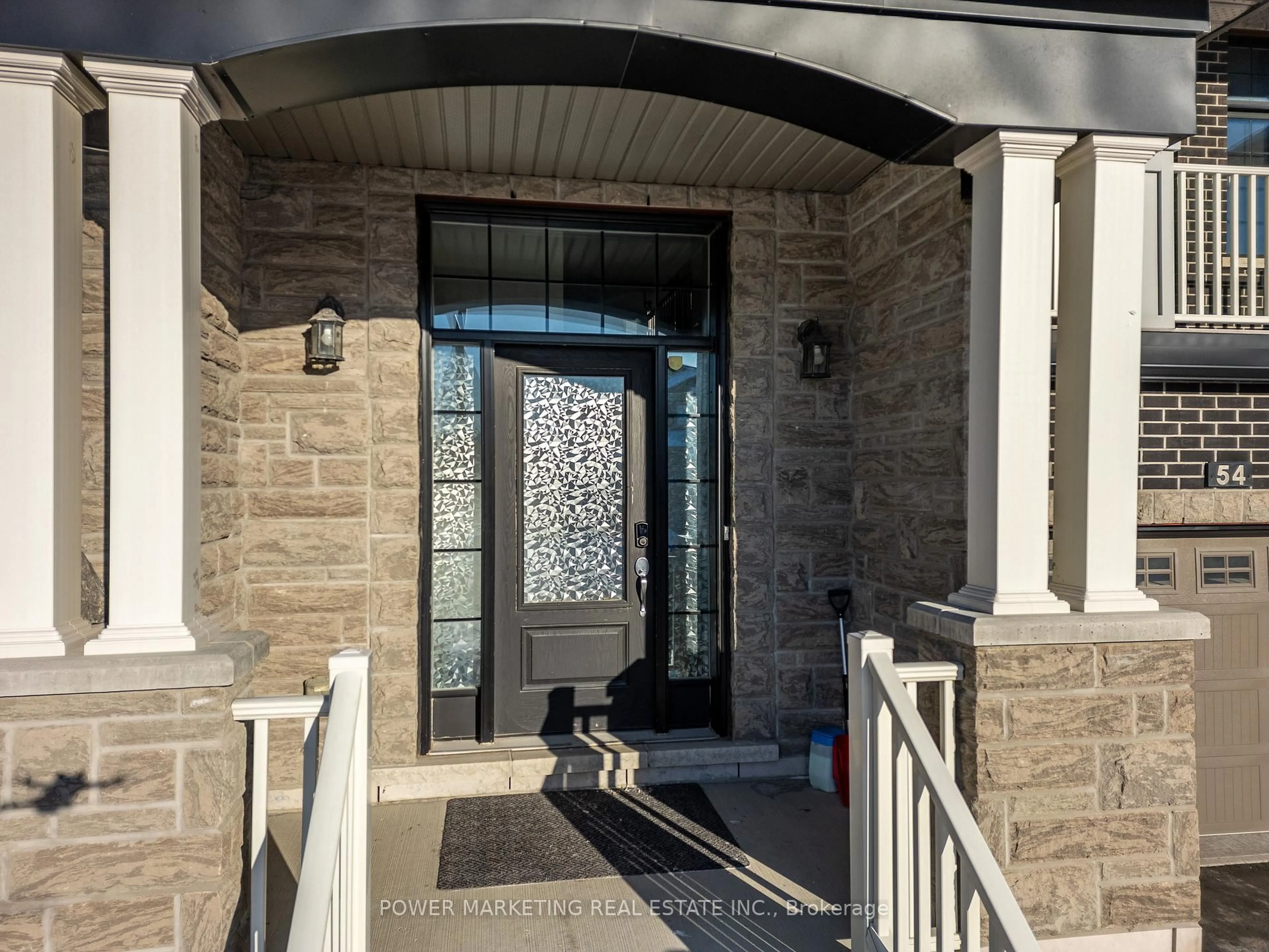 Indoor entryway for 54 Malachigan Cres, Orleans Ontario K4A 1G6