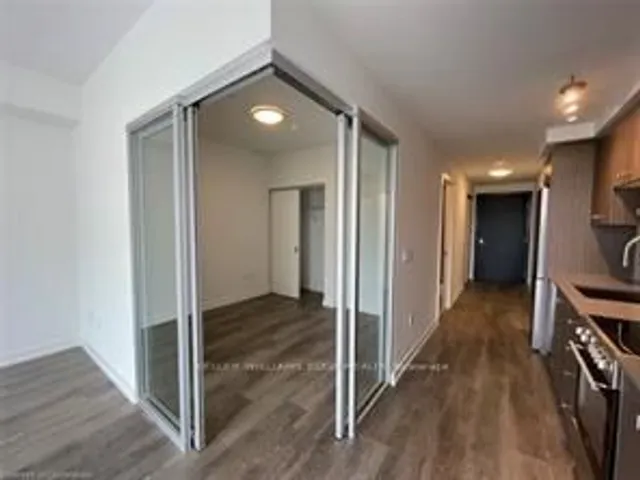 Additional property image - 15 Wellington St Unit 1105
