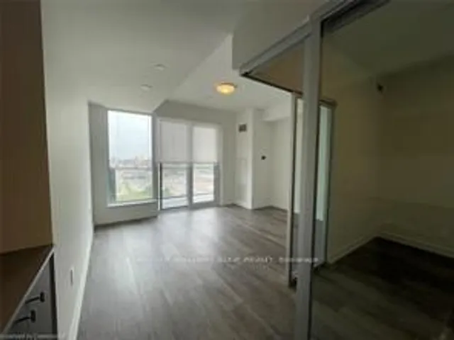 Additional property image - 15 Wellington St Unit 1105