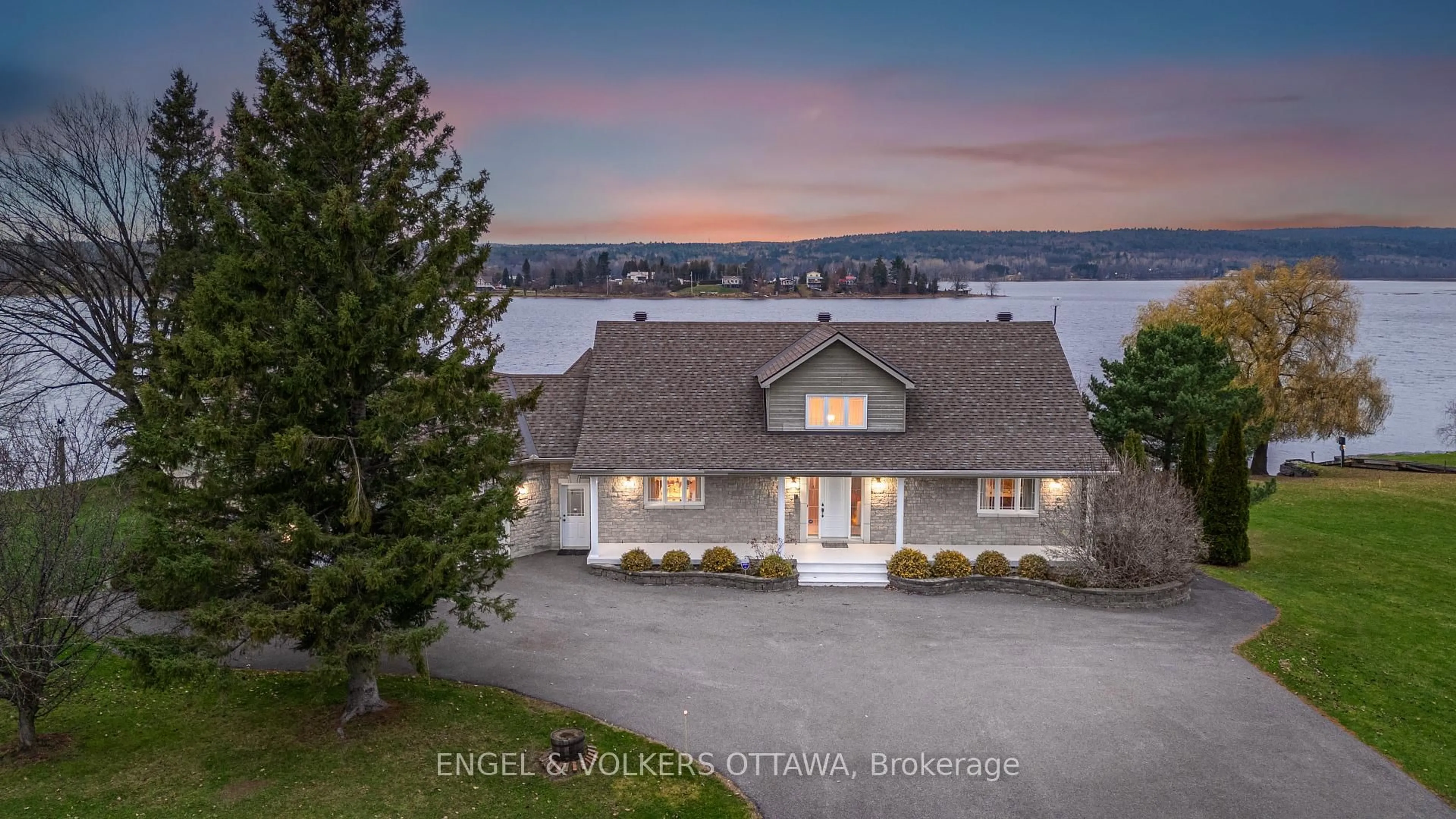 A pic from outside/outdoor area/front of a property/back of a property/a pic from drone, water/lake/river/ocean view for 291 Concession Rd 1 Rd, Alfred and Plantagenet Ontario K0B 1L0