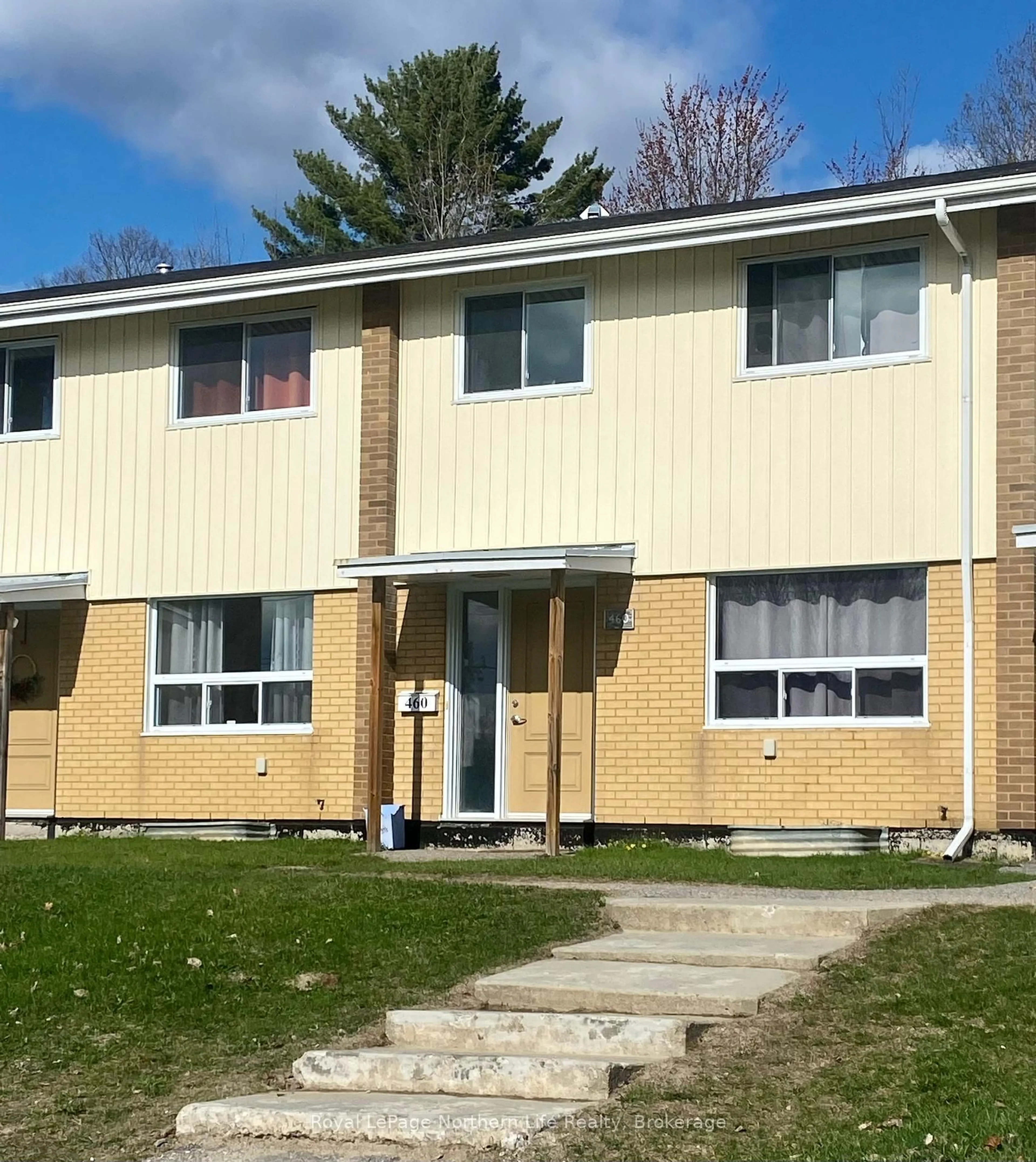 Home with vinyl exterior material, street for 460 Lake Heights Rd #17, North Bay Ontario P1A 2Z8