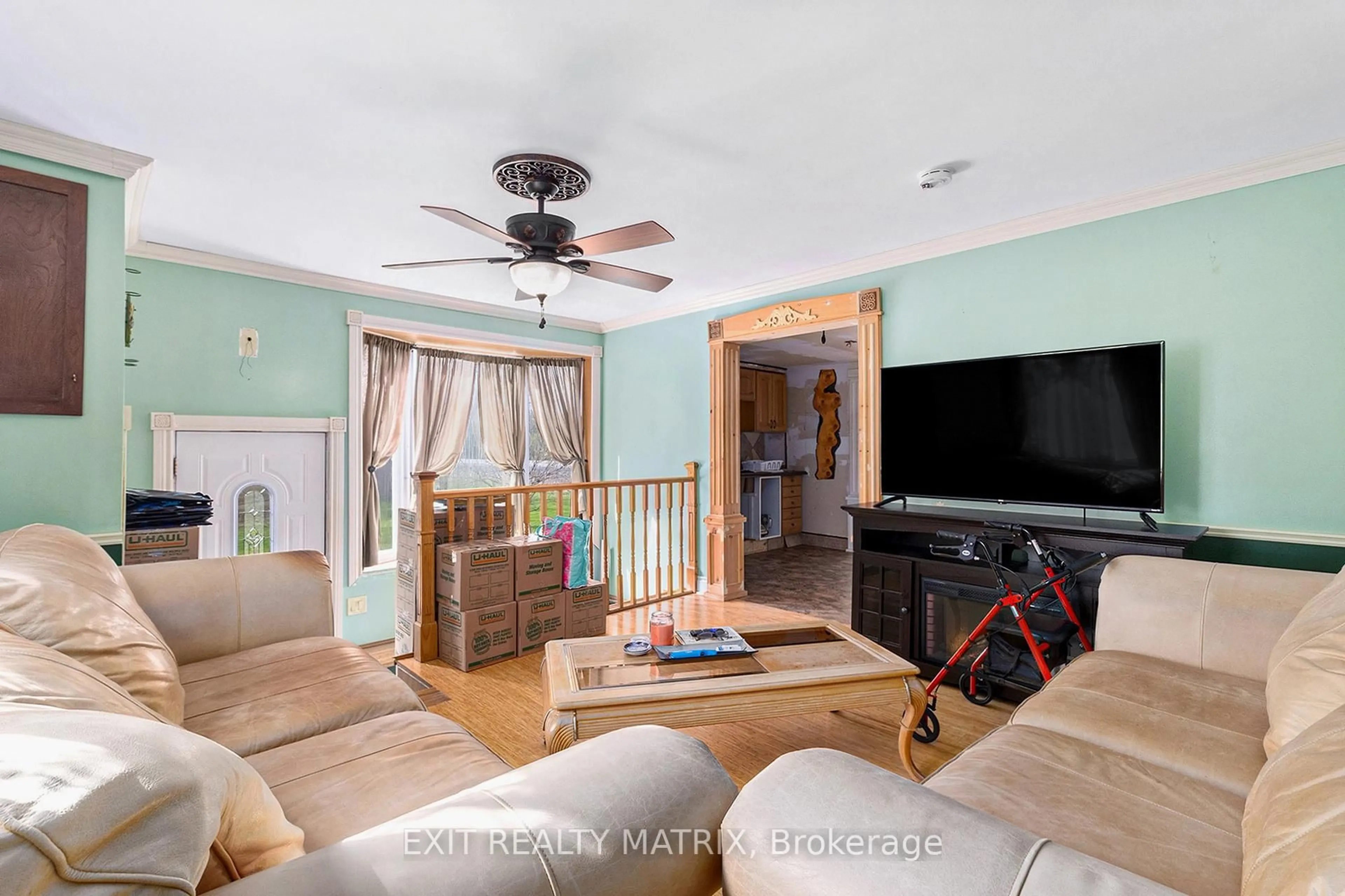 Living room with furniture, unknown for 4885 138 Highway, South Stormont Ontario K0C 2A0