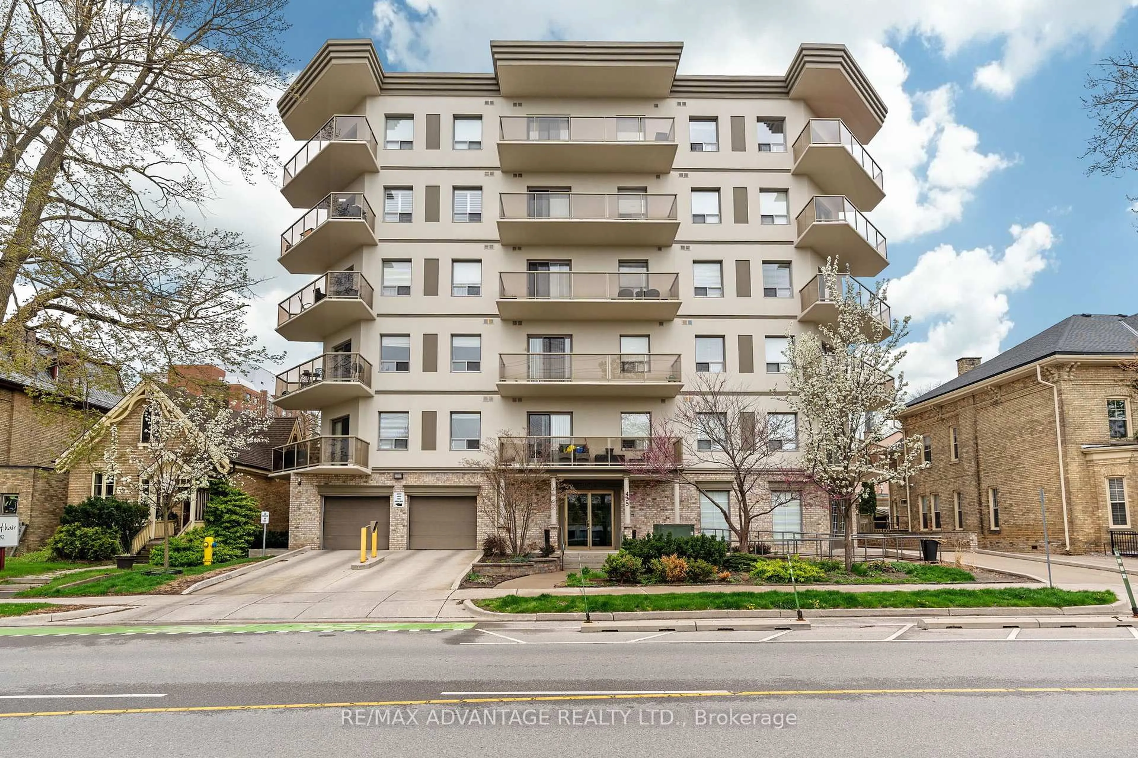 Unknown for 435 Colborne St #301, London East Ontario N6B 2T2